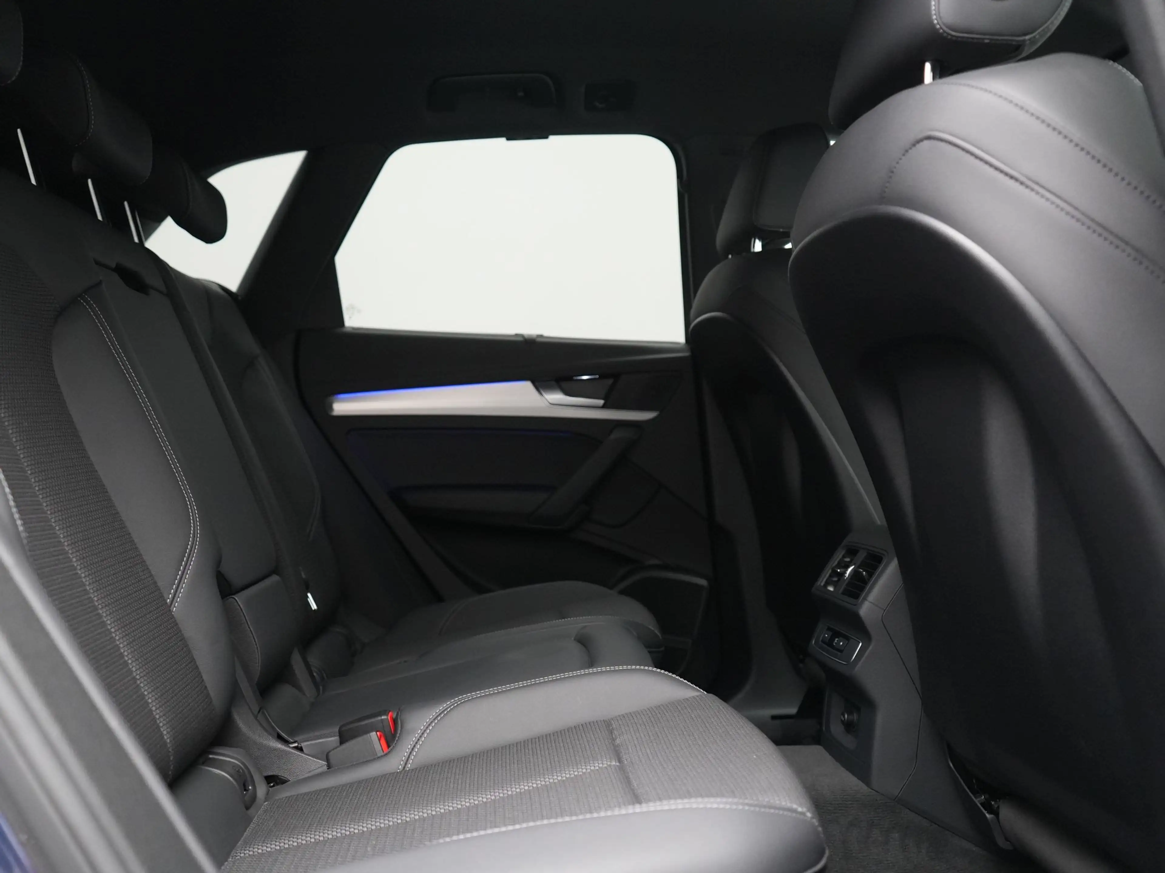 Audi Q5 50 TFSI e 2x S Line PHEV 300pk Dealer O.H | SOH 92 — photo 7