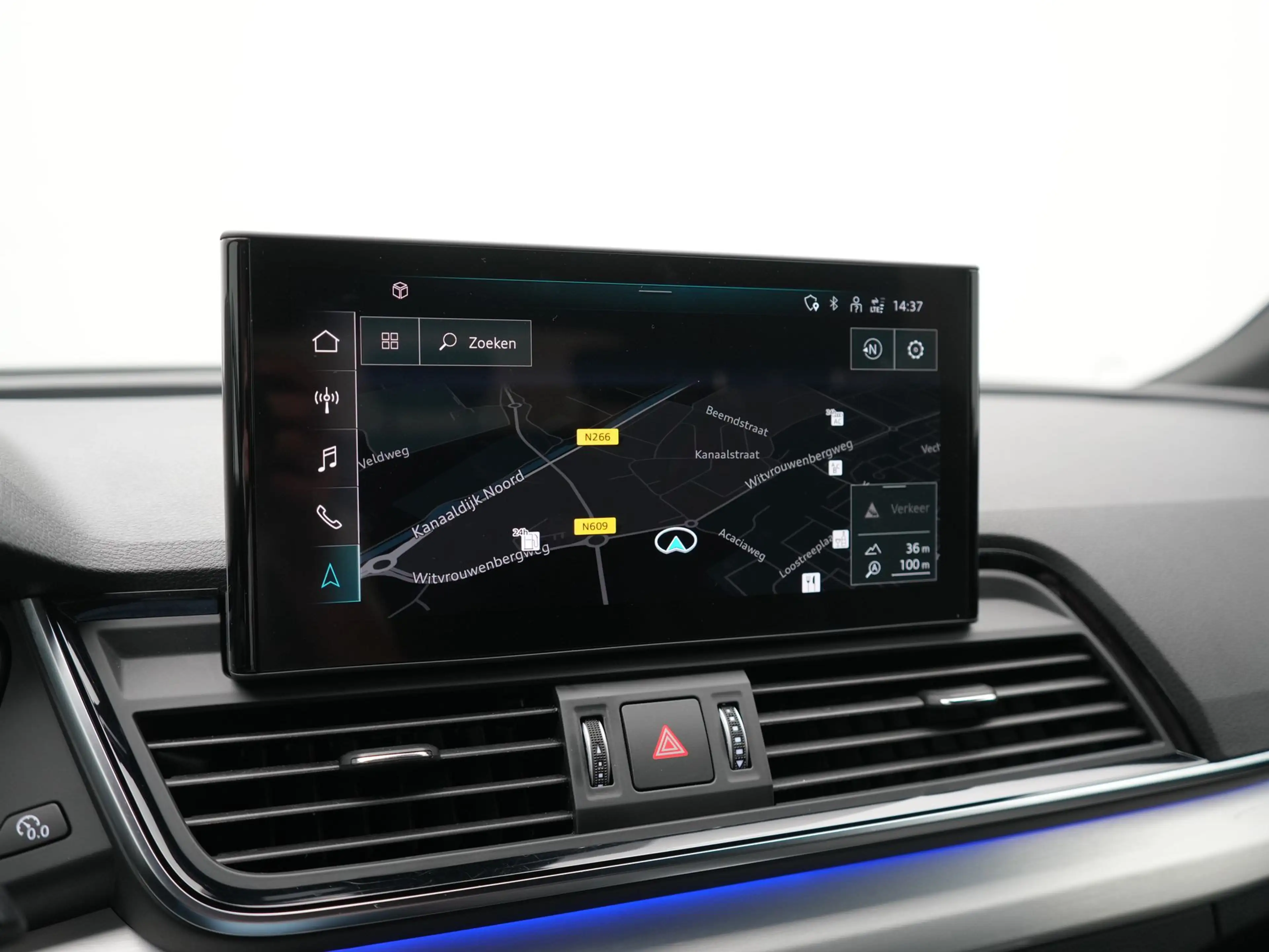 Audi Q5 50 TFSI e 2x S Line PHEV 300pk Dealer O.H | SOH 92 — photo 18