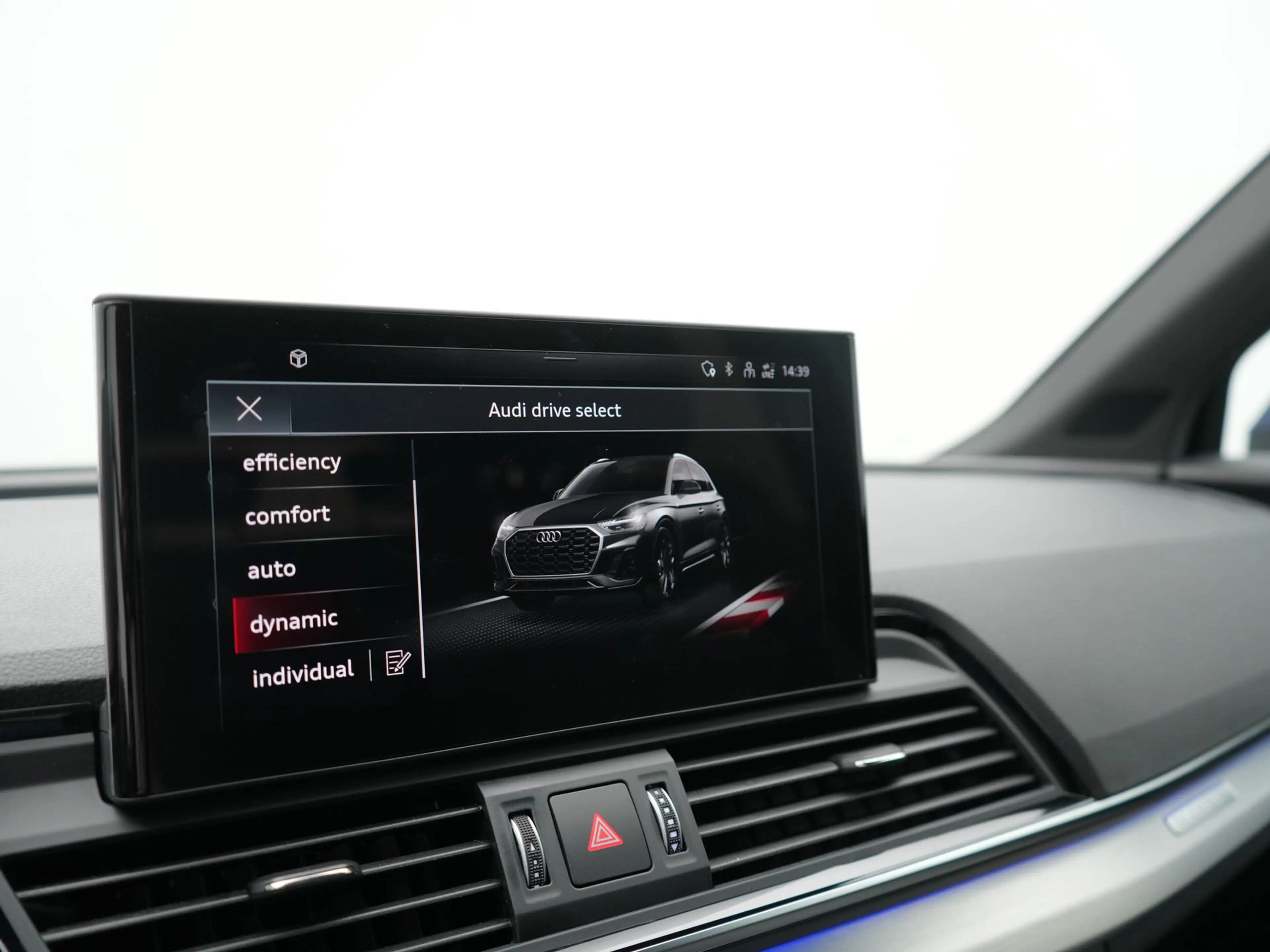 Audi Q5 50 TFSI e 2x S Line PHEV 300pk Dealer O.H | SOH 92 — photo 20