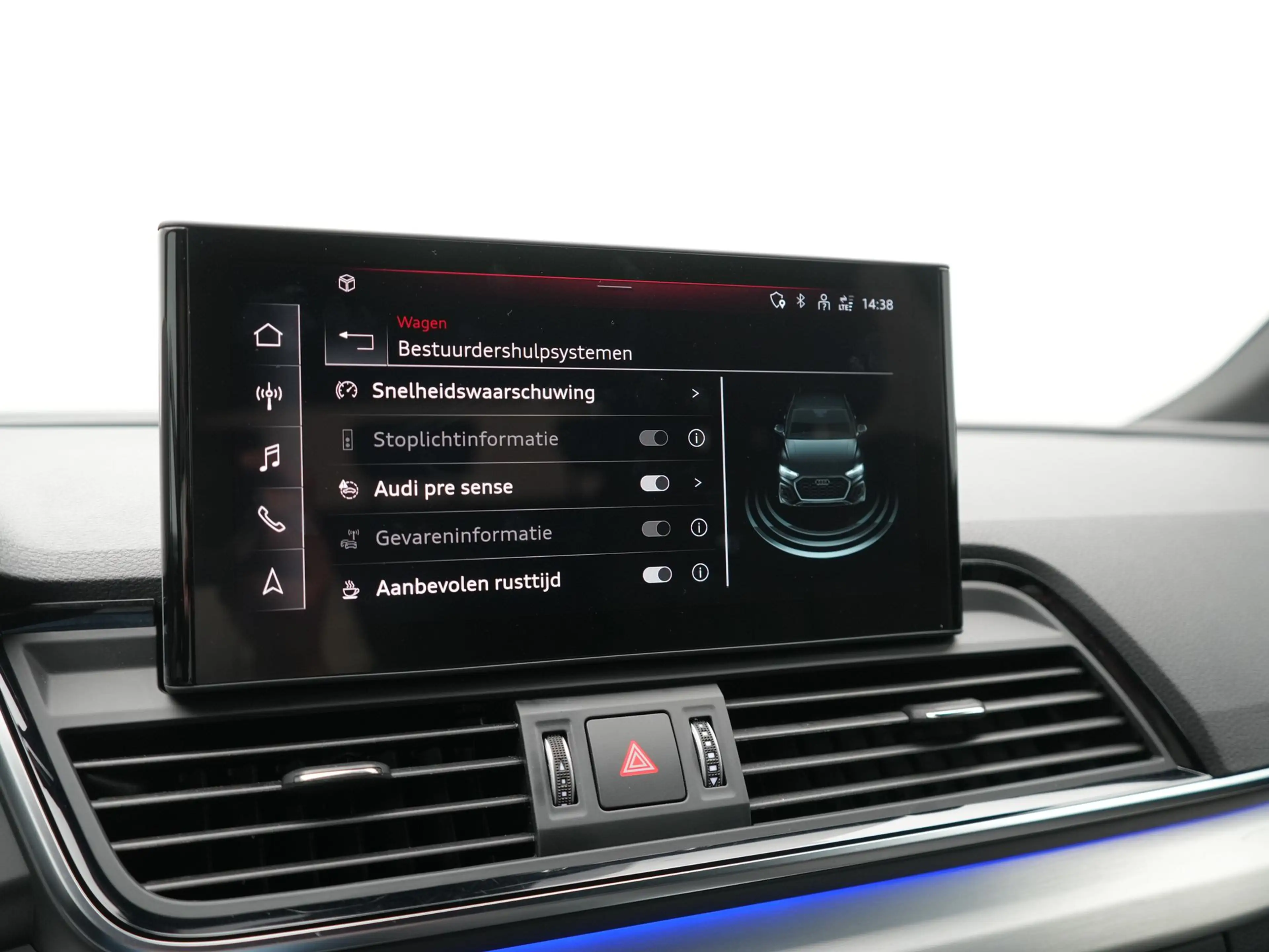 Audi Q5 50 TFSI e 2x S Line PHEV 300pk Dealer O.H | SOH 92 — photo 19