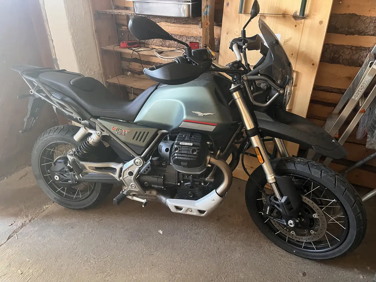 Moto Guzzi V 85 TT