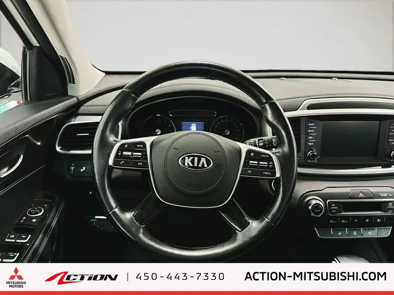 Kia Sorento снимка Kia Sorento