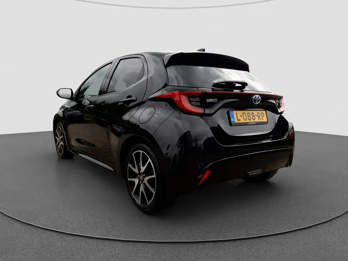 Toyota Yaris 1.5 Hybrid Executive | Apple CarPlay | Navigatie | Schwarz - 2
