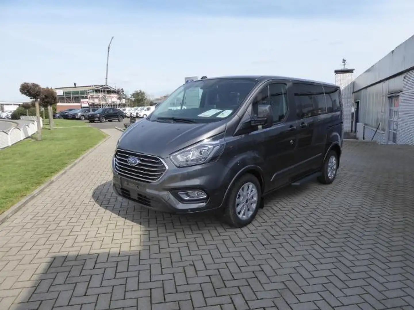 Ford Tourneo Custom Titanium L1 Automatik - Navi - Kamera-WR- FGS Gris - 1