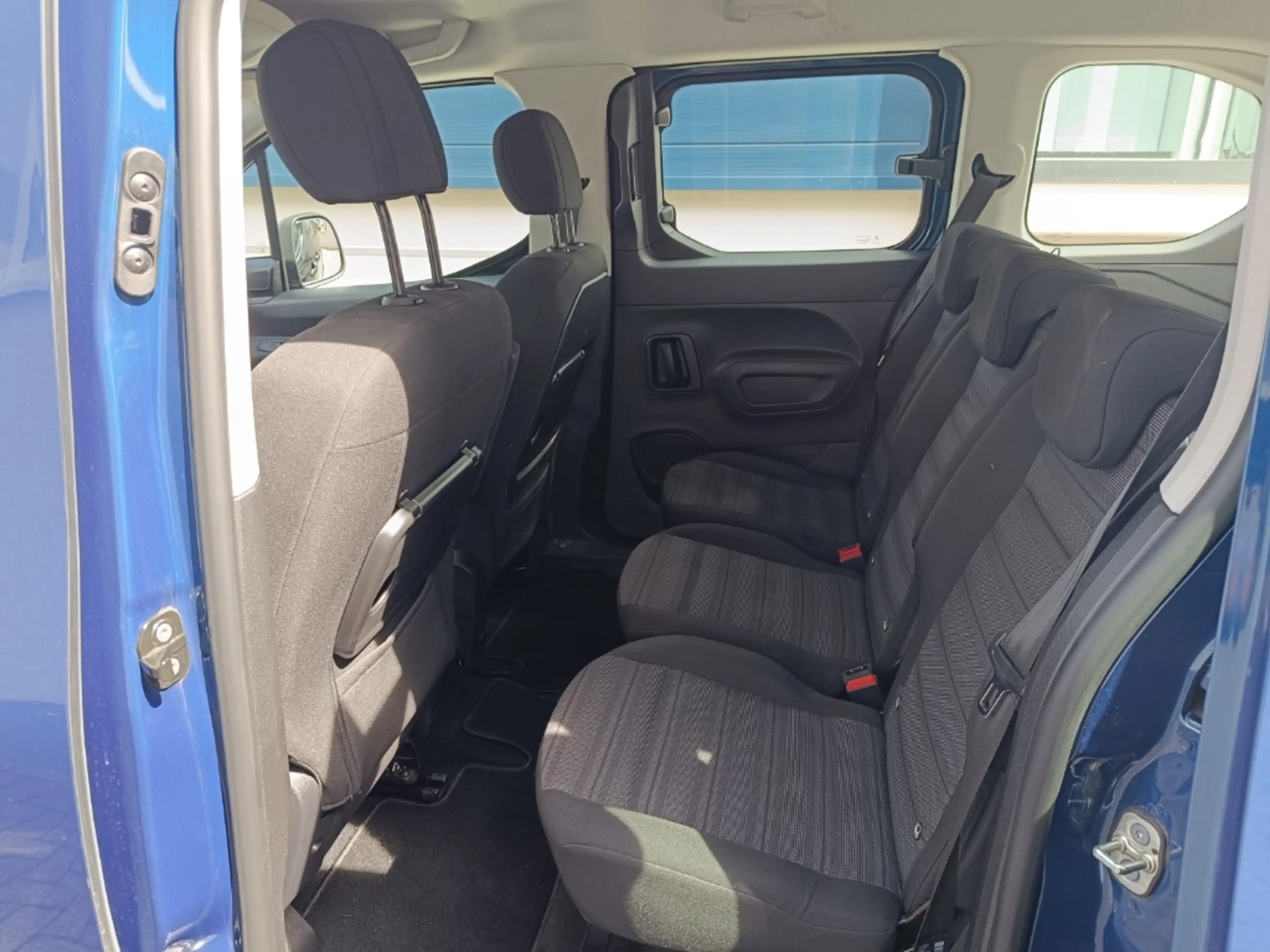 Opel Combo Life Edition — photo 10