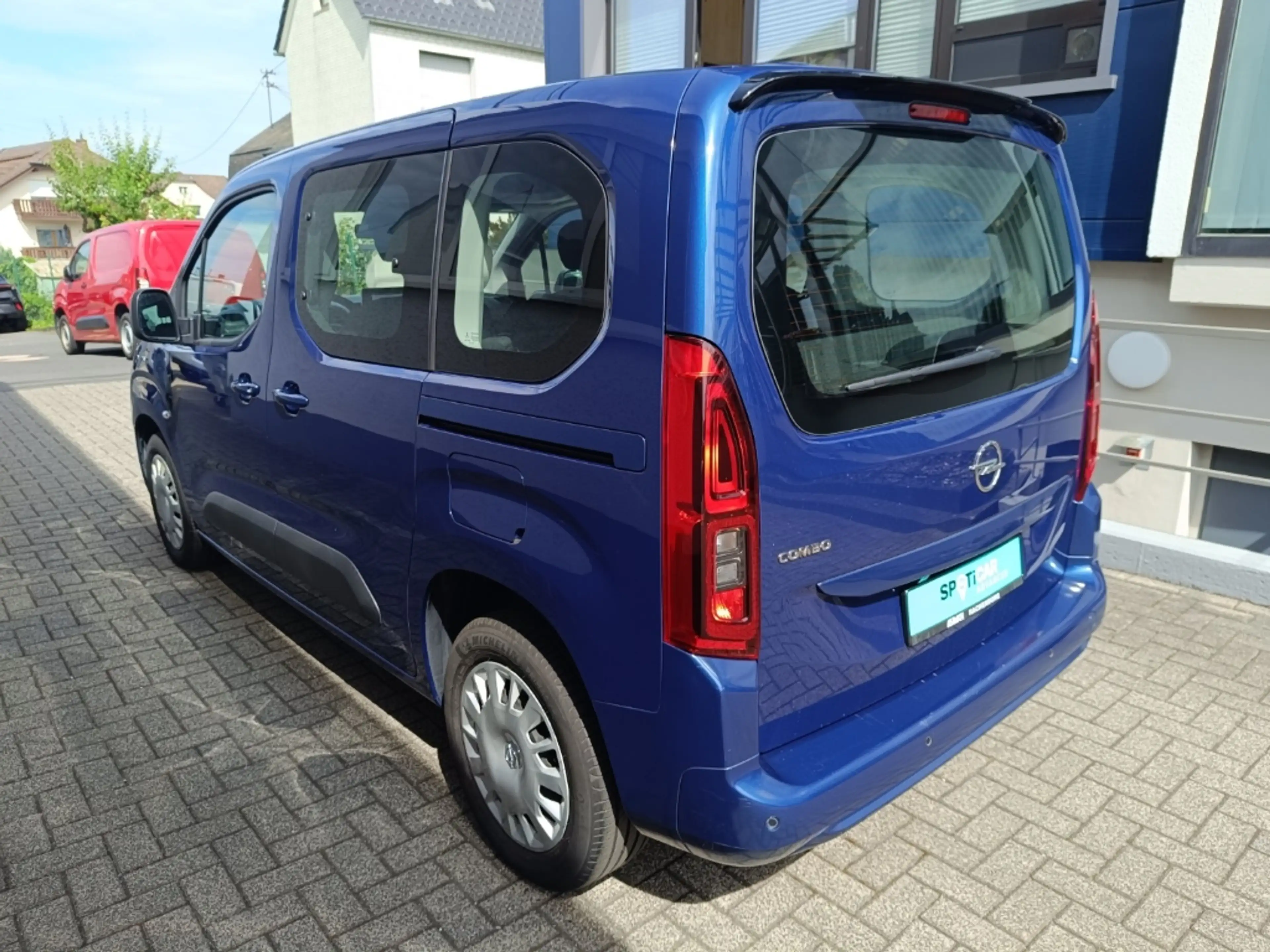 Opel Combo Life Edition — photo 3