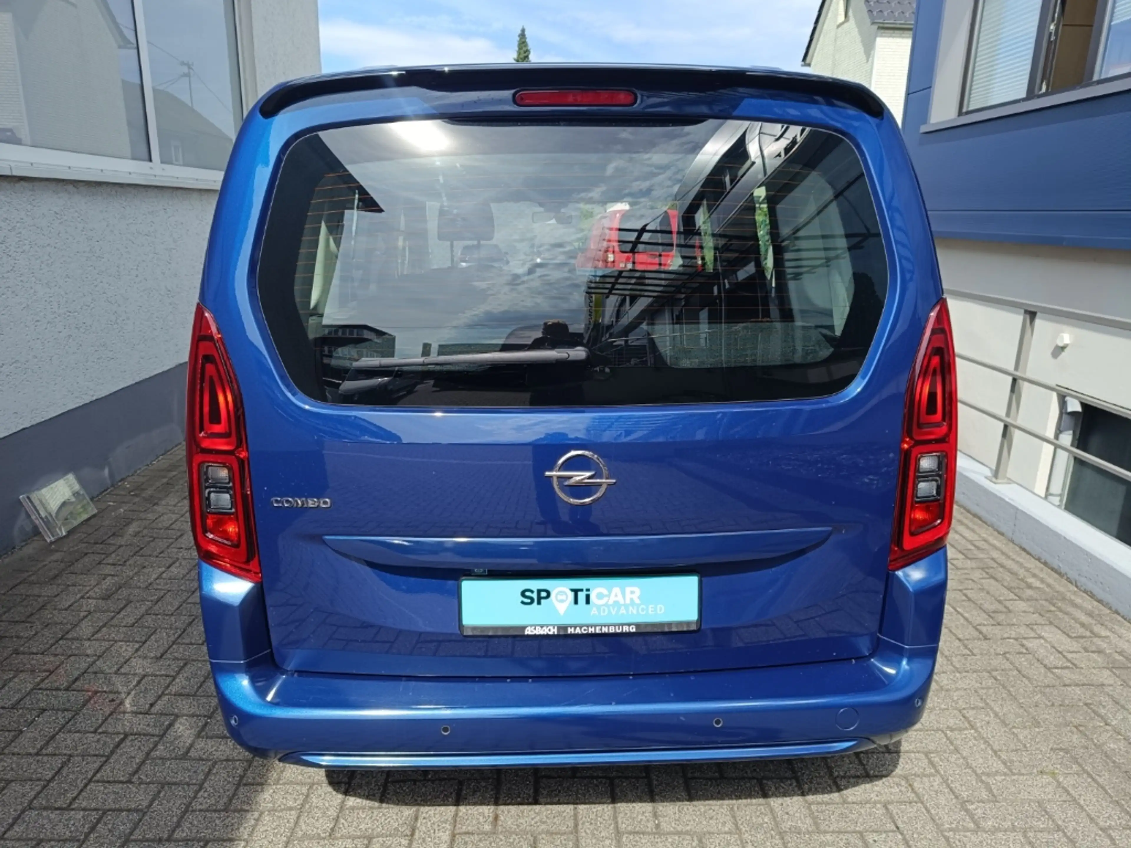 Opel Combo Life Edition — photo 6