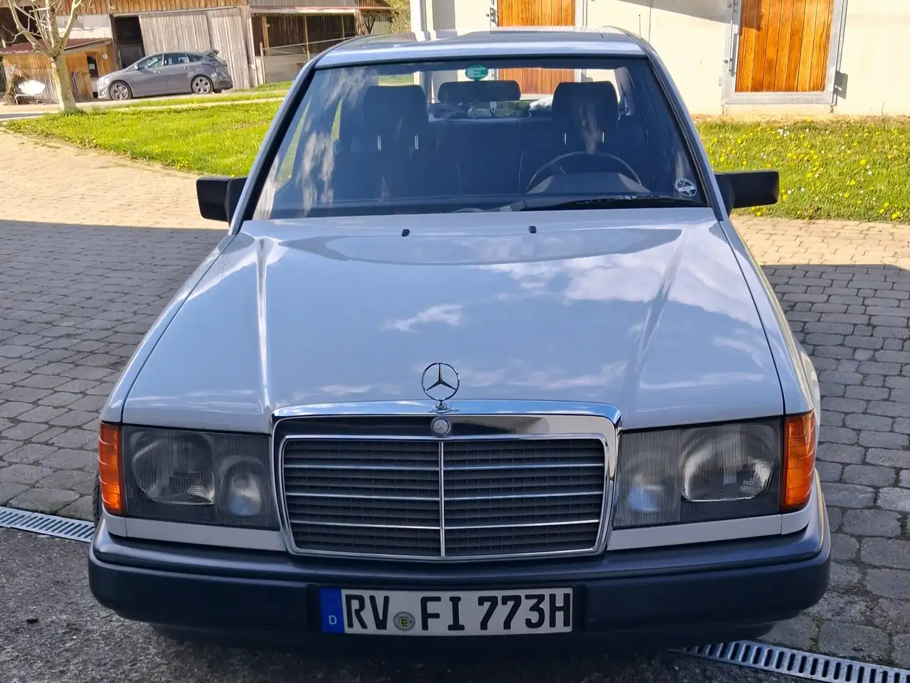 Mercedes-Benz E 250 250D/124, foto 5