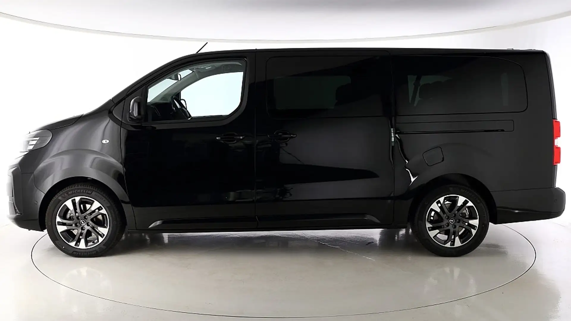 Opel Zafira 2,0 Diesel S&S XL GS Aut. Schwarz - 2