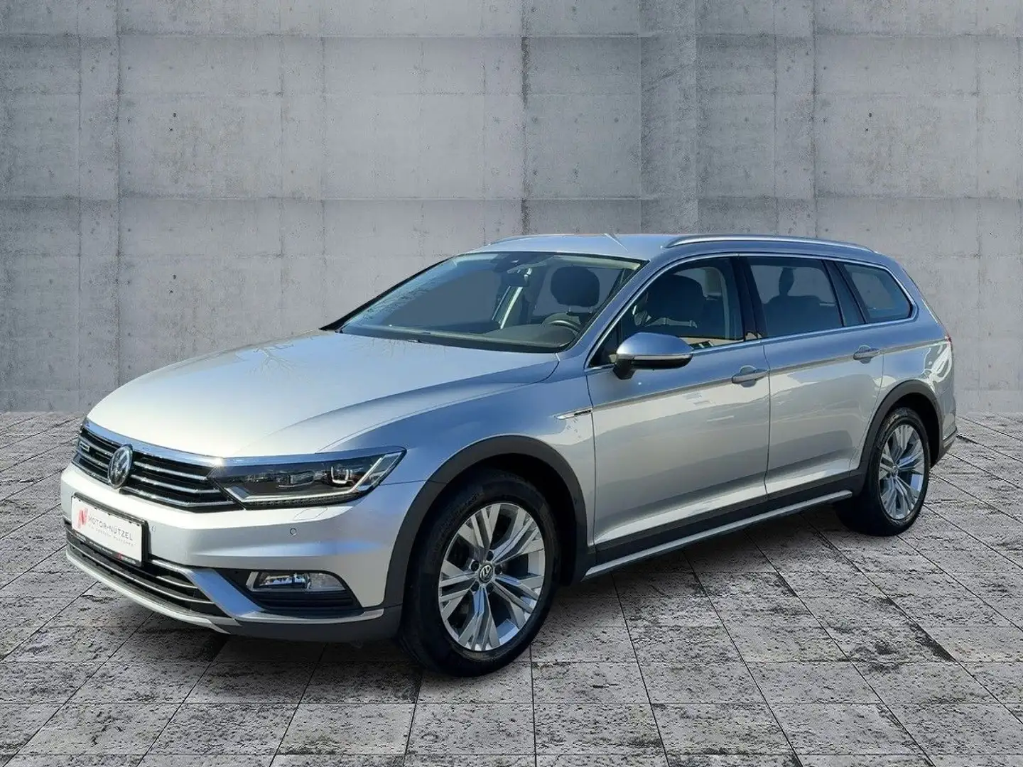 Volkswagen Passat Alltrack Passat Variant Alltrack 2.0TSI4M LED+NAV+ACC+RFK Stříbrná - 2