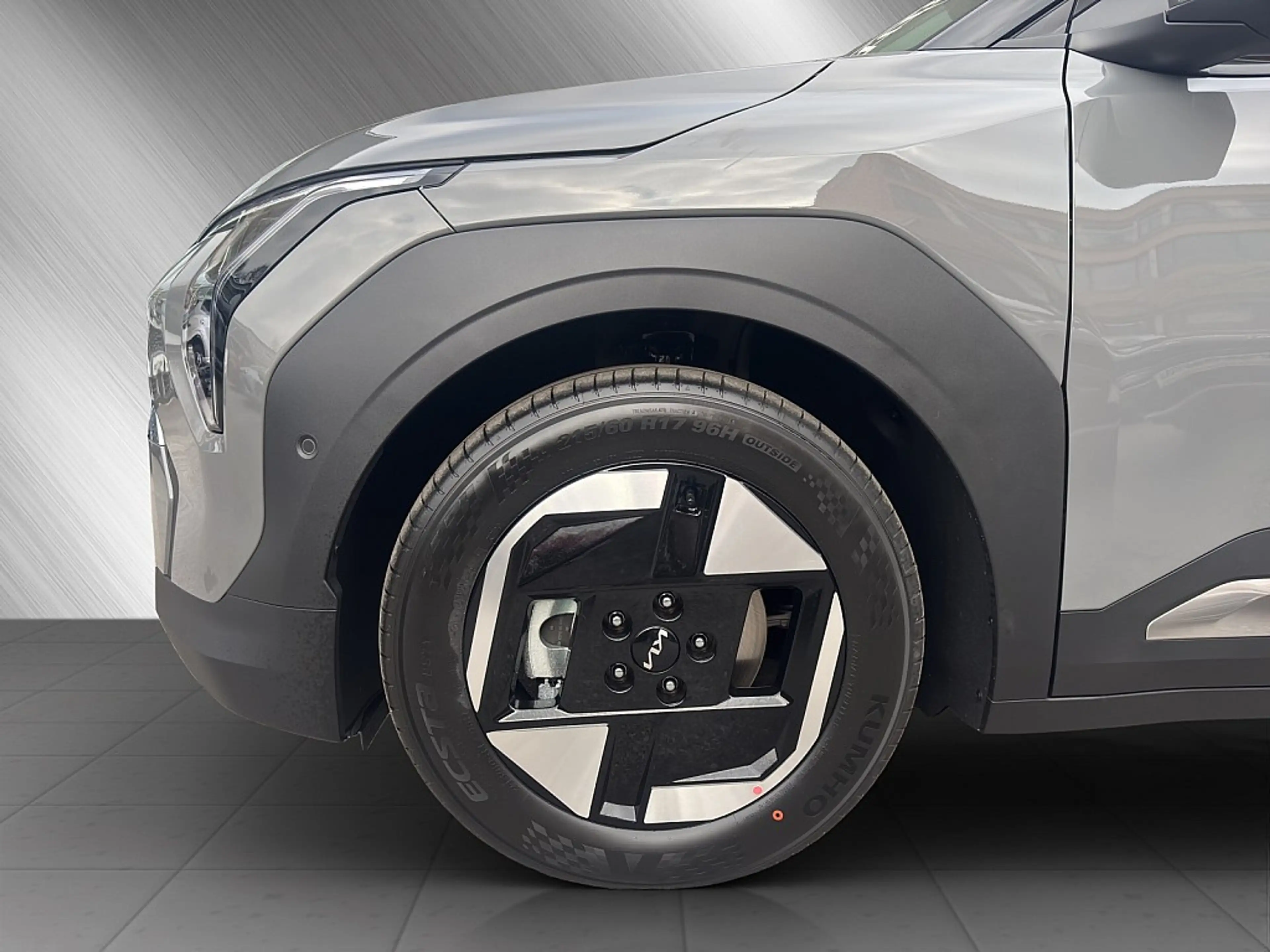 Kia EV3 FWD 81,4kWh Long Range Earth plus — photo 8