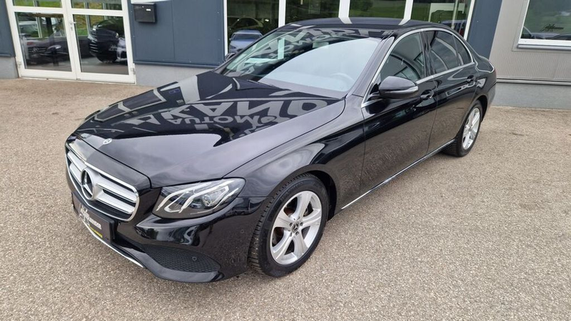 Mercedes-Benz E 200 d aut. AMG Line — photo 3
