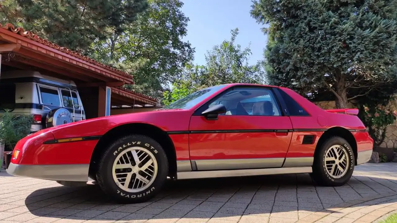 Pontiac Fiero