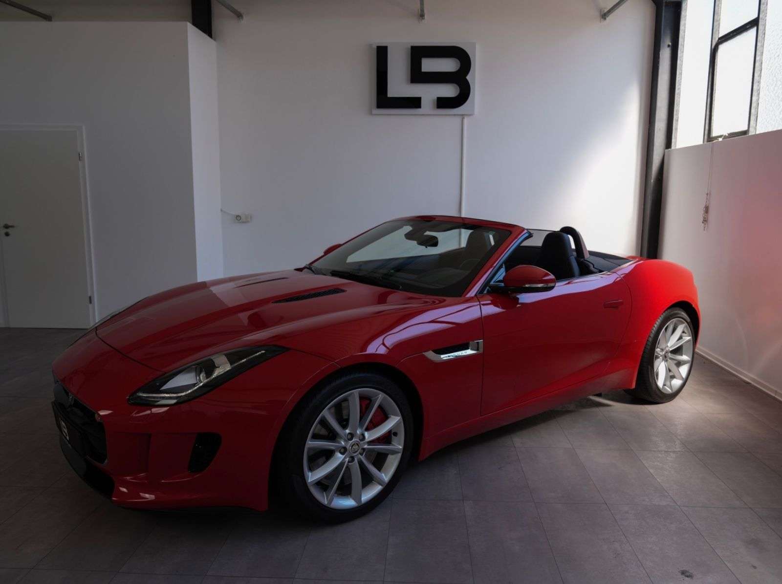 Second hand Jaguar F-Type 3.0 V6