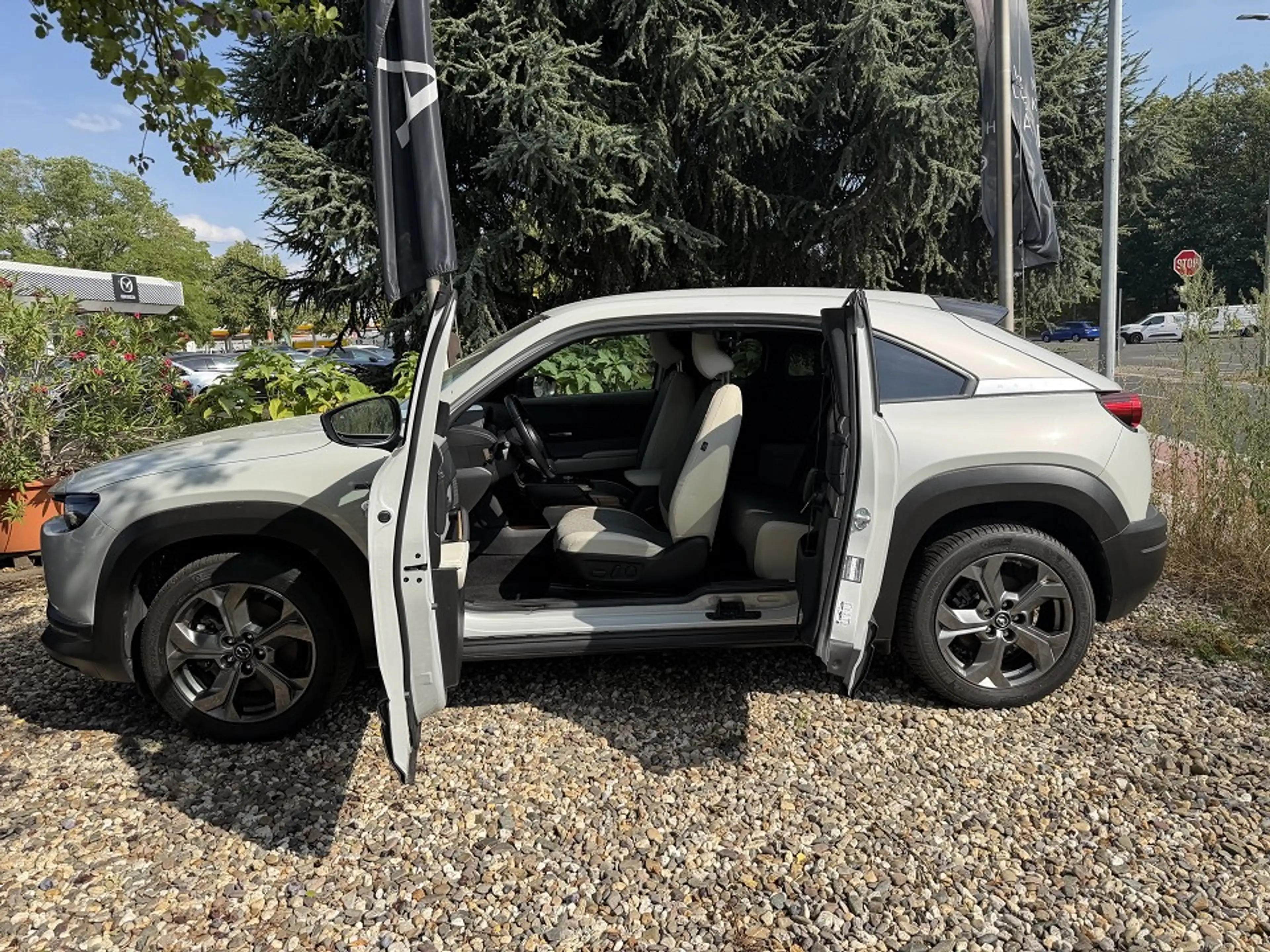 Mazda MX-30 35,5 kWh e-SKYACTIV EV ADVANTAGE MC — photo 8