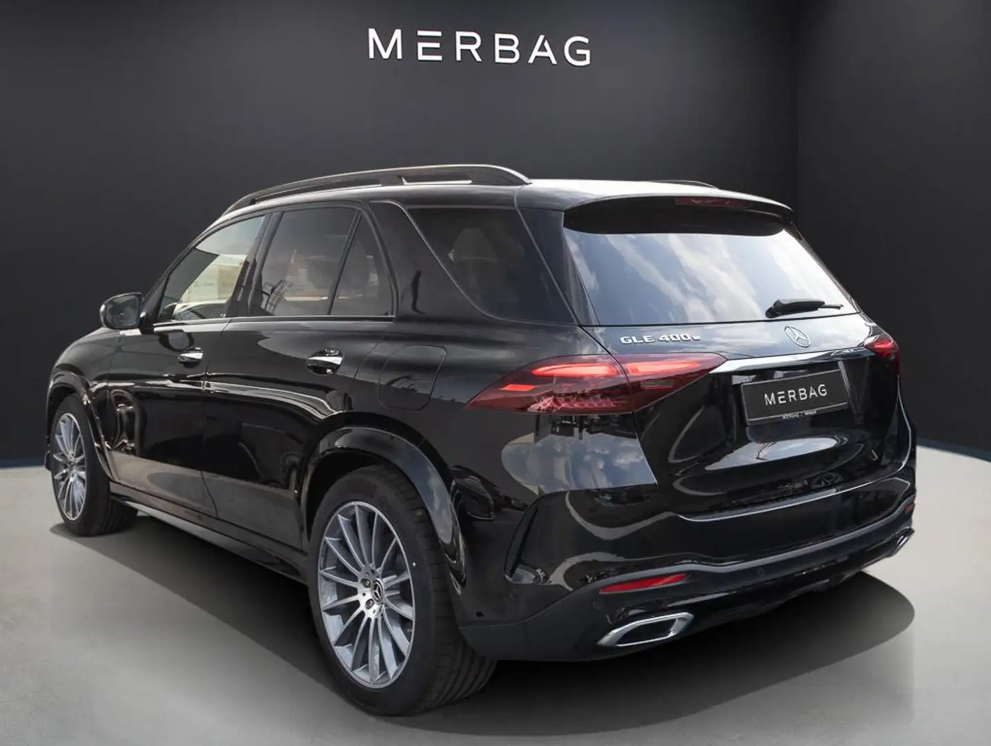 Mercedes-Benz GLE 400 e 4MATIC ACC AHK LED Luft Navi Pano SD Schwarz - 2