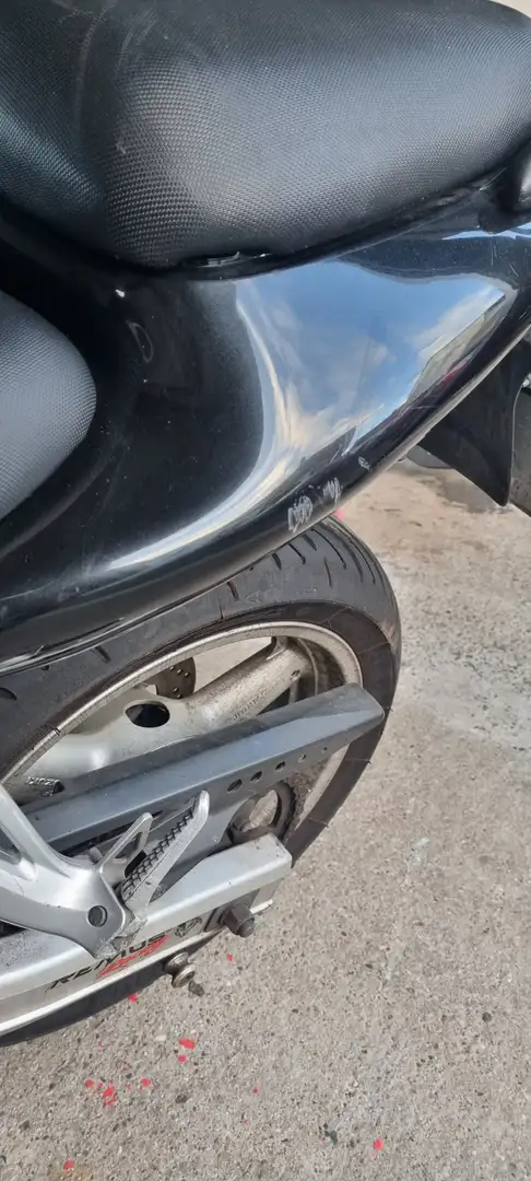 Suzuki SV 650 Sv 650 crna - 1