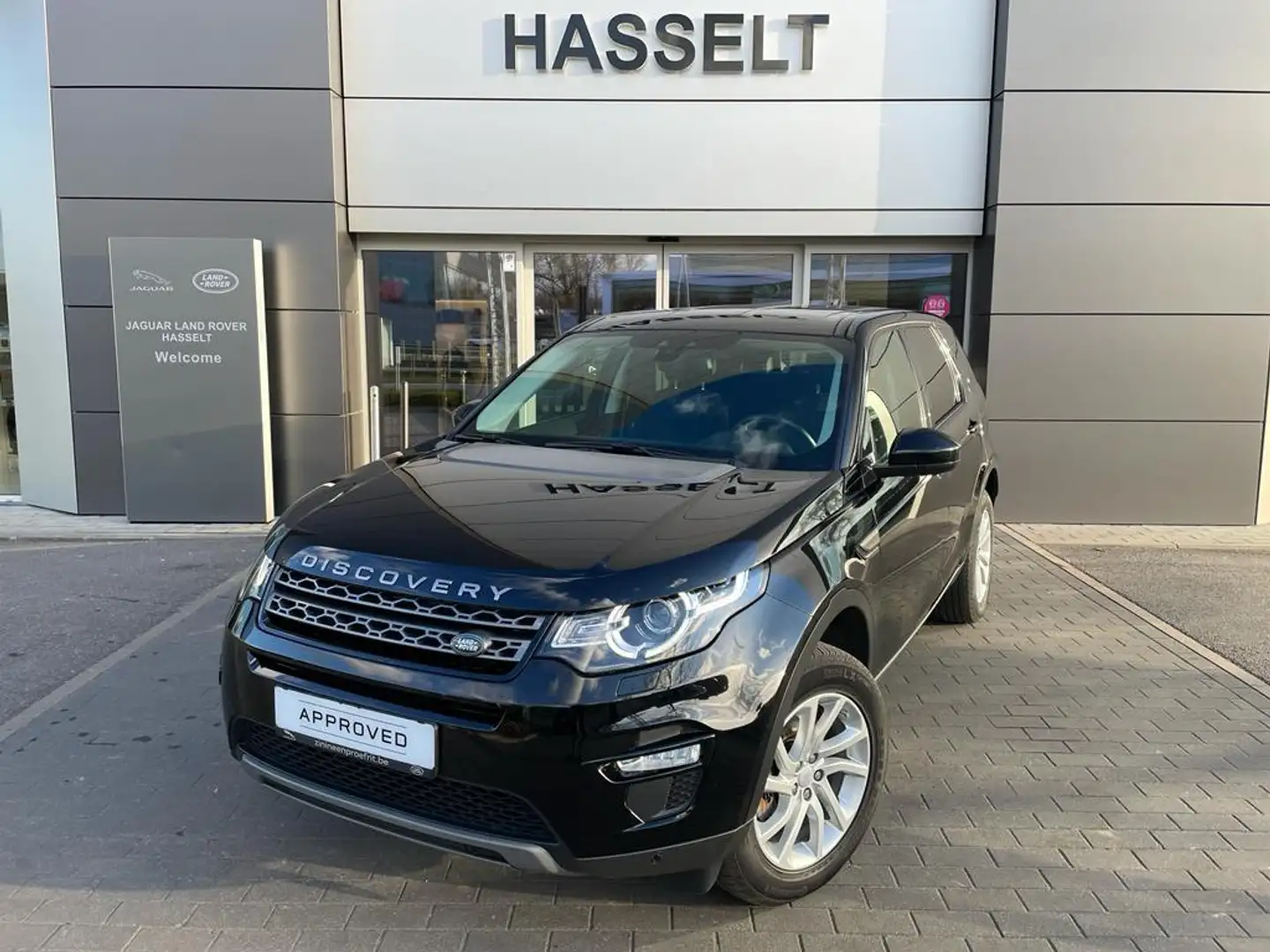 Land Rover Discovery Sport D150 Automaat Negro - 1