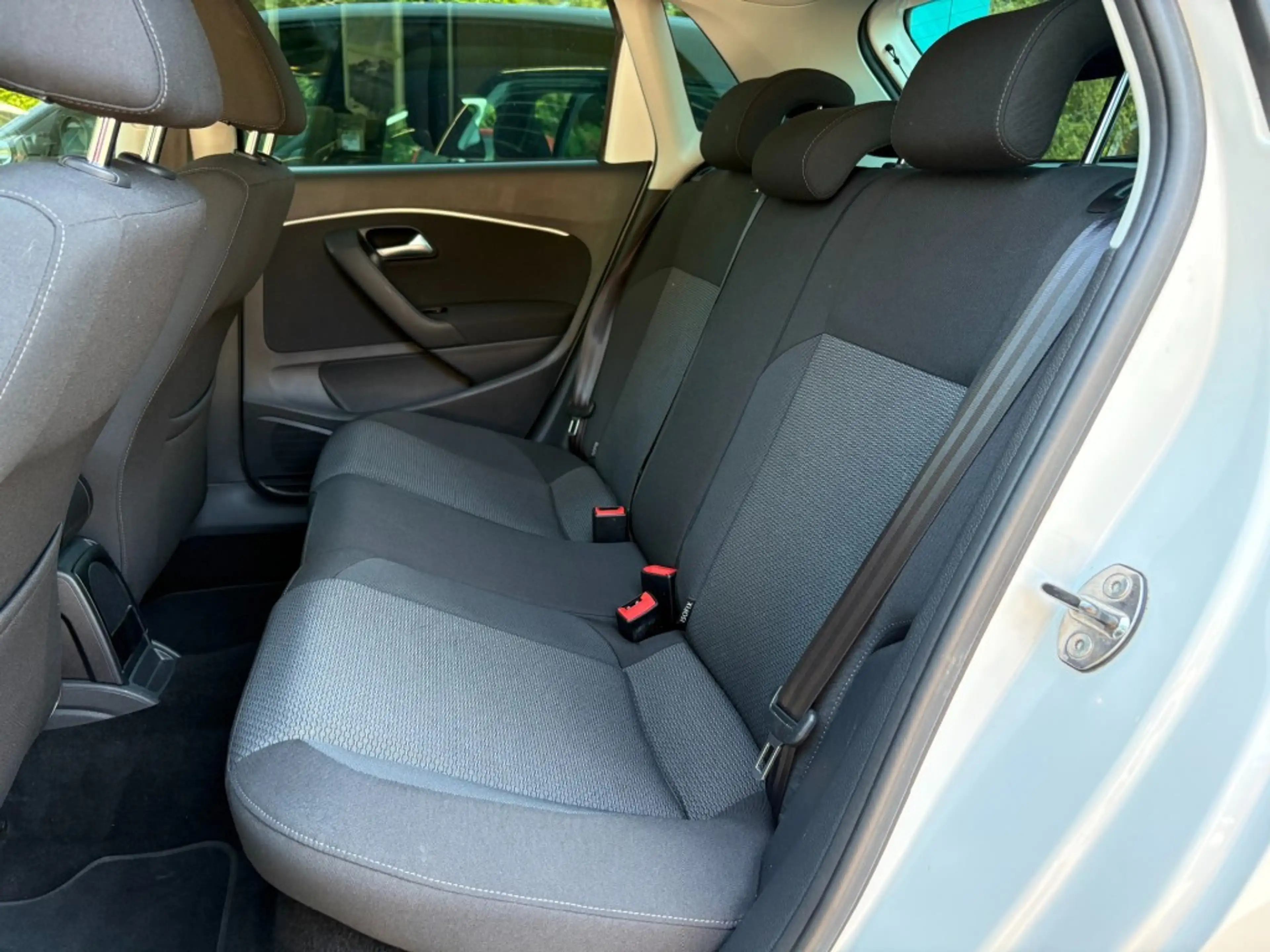 Volkswagen Polo 1.2 TSI HIGHLINE  Airco, 17Inch, PDC — photo 8