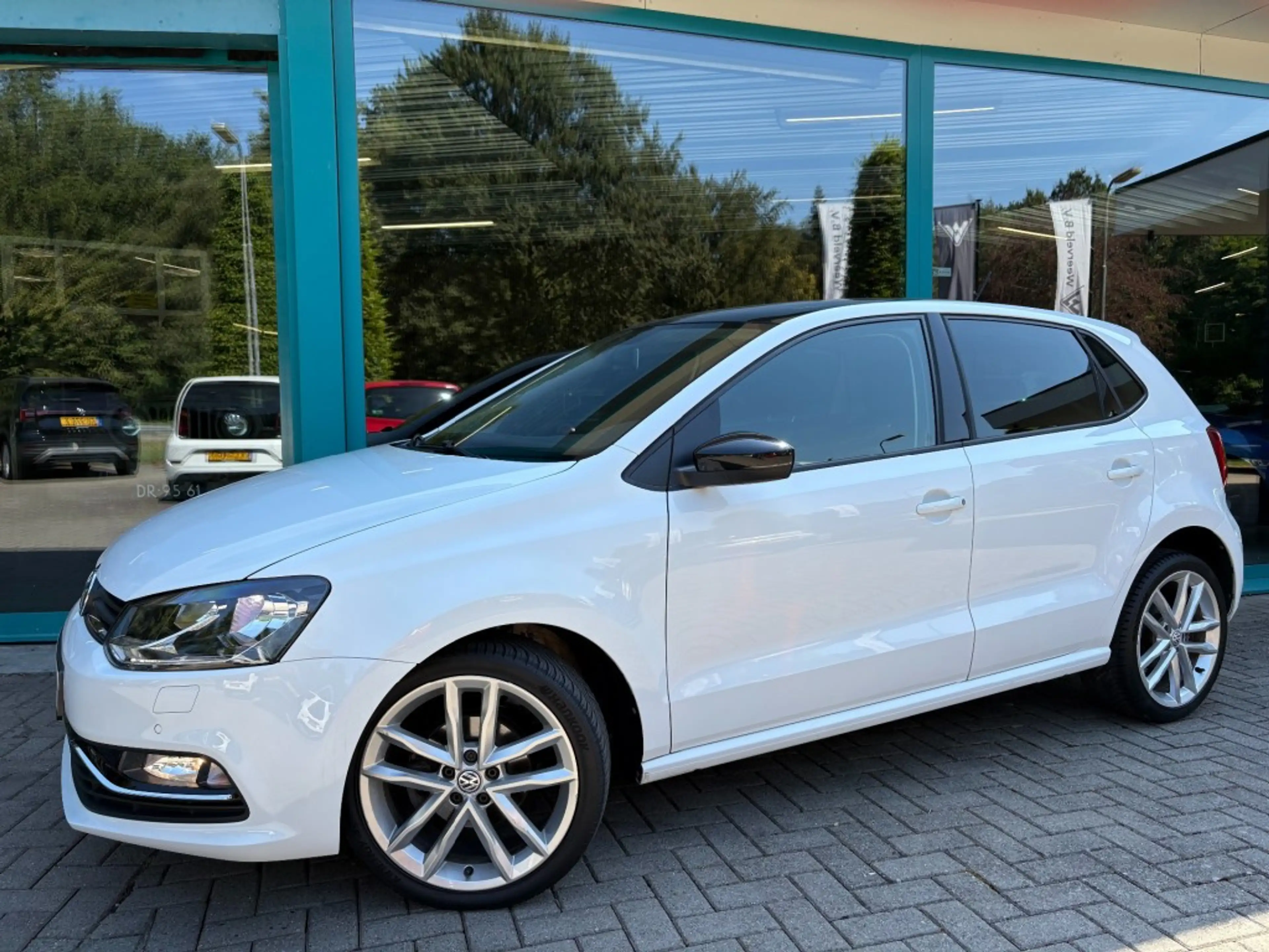 Volkswagen Polo 1.2 TSI HIGHLINE  Airco, 17Inch, PDC