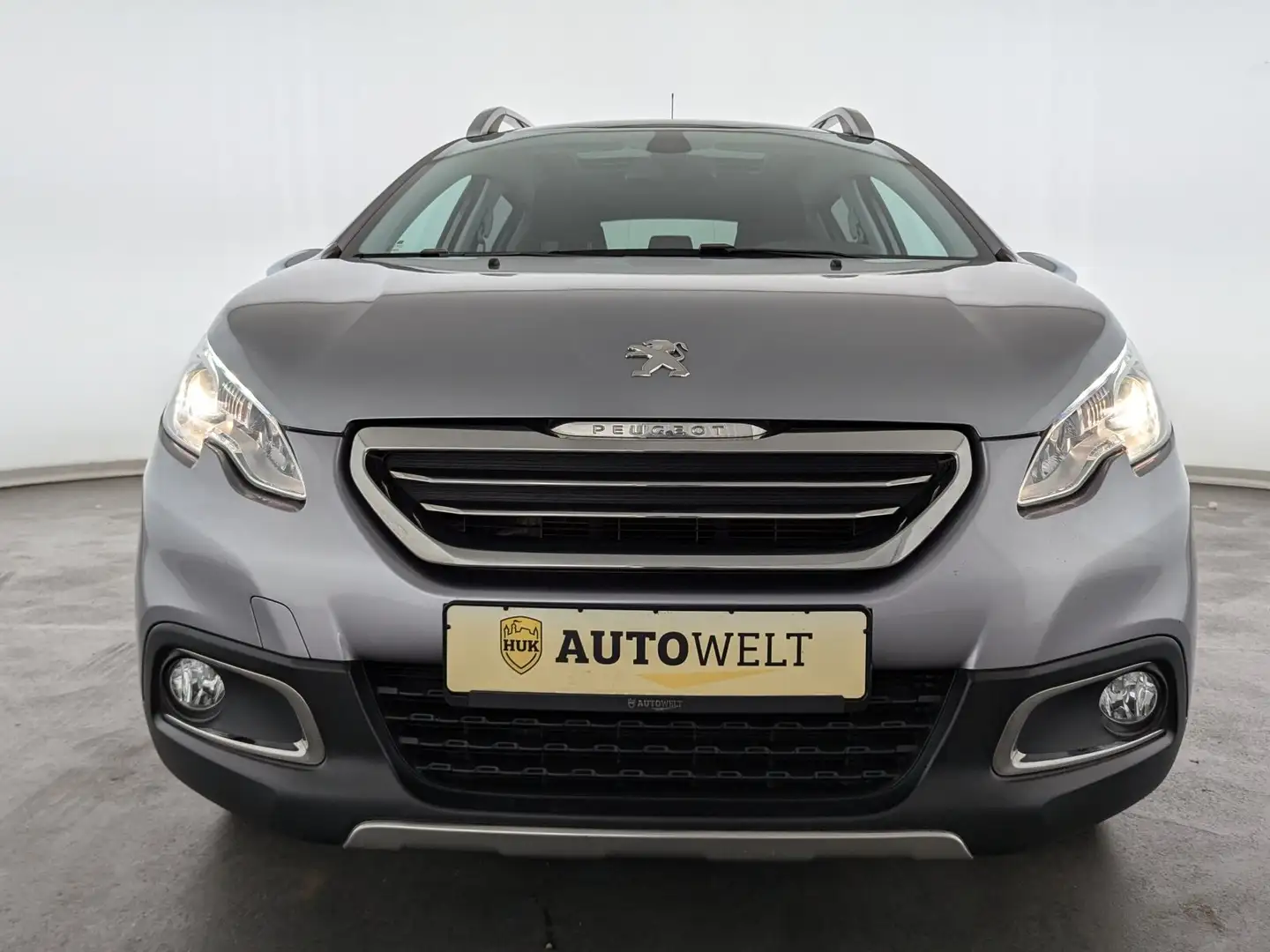 Peugeot 2008 2008 1.2 PureTech 110 Style PANO+BLUETOOTH+PDC+ BC Grau - 2