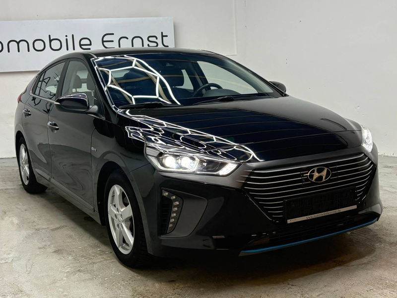Hyundai IONIQ Premium Plug-In Hybrid — photo 5