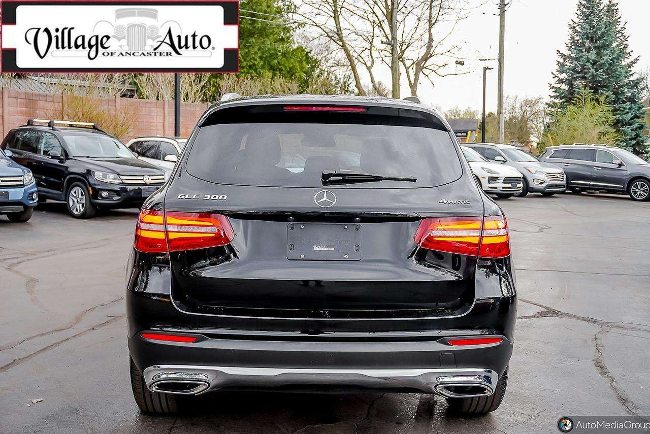 2019 Mercedes-Benz GLC GLC 300 4MATIC SUV — снимка 1