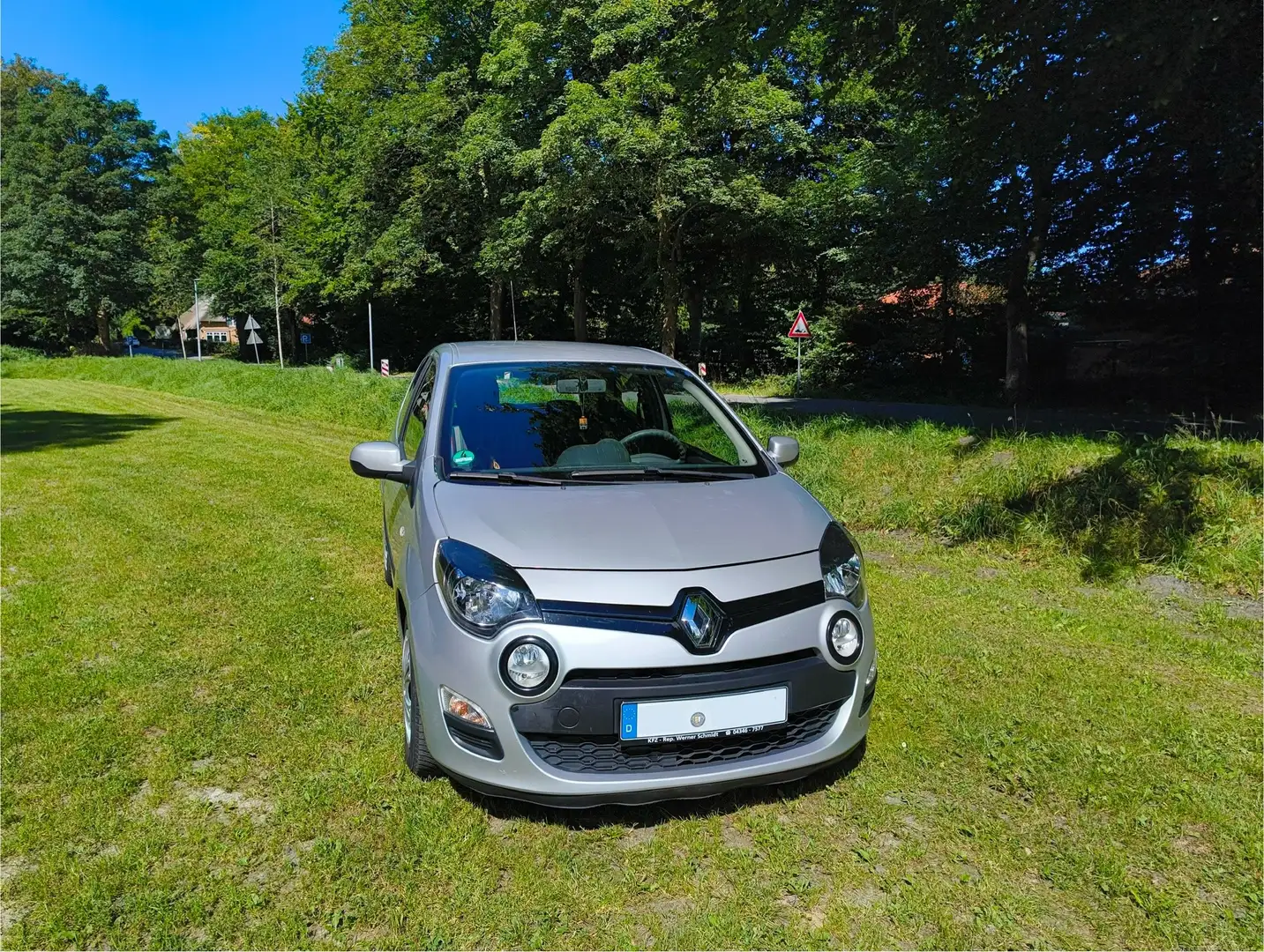 Renault Twingo Renault Twingo Dynamique 1.2 LEV 16V 75 eco2 Silber - 2