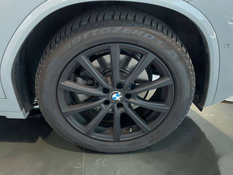 BMW X4 xDrive 20 d M Sport — photo 11