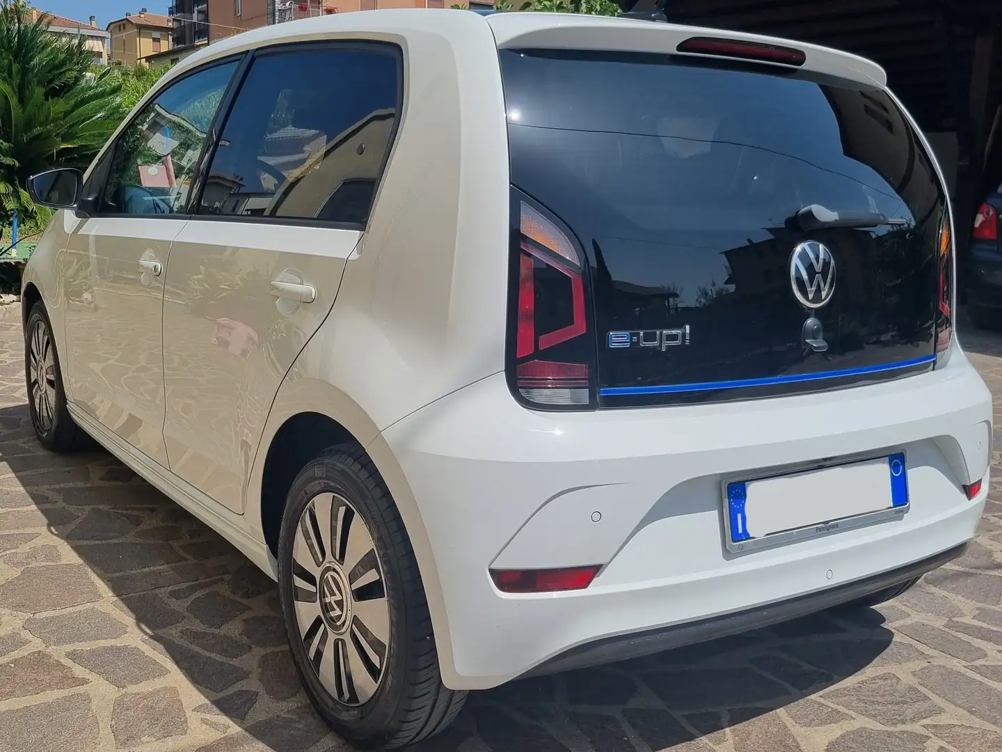 Volkswagen e-up! Bianco - 1