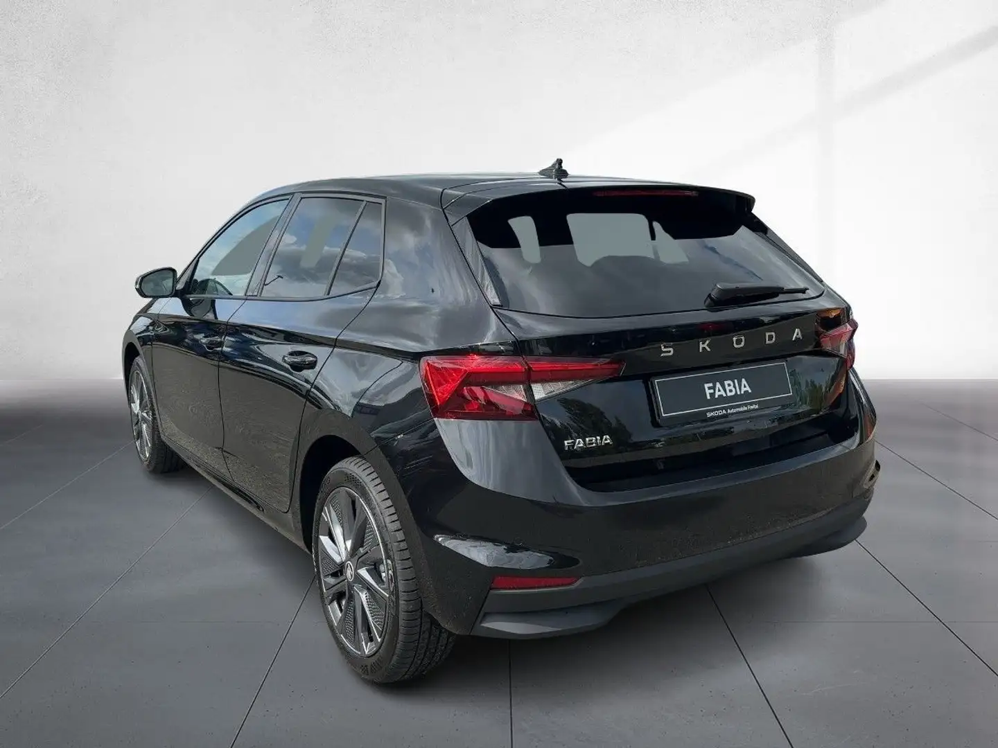 Skoda Fabia TOUR 1,5 TSI DSG *AHZV NAVI WINTER PLUS* Noir - 2
