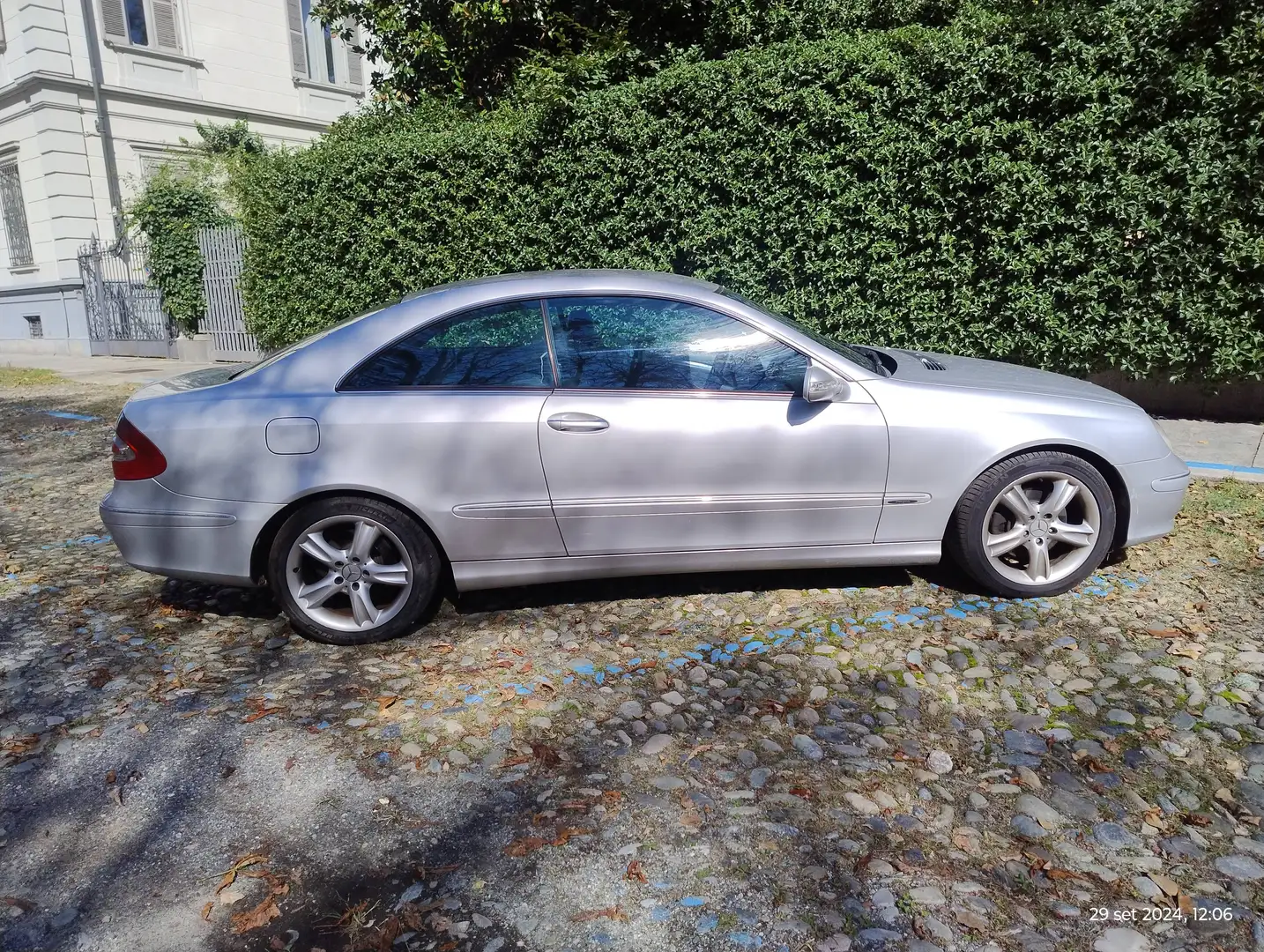 Mercedes-Benz CLK 270 CLK Coupe 270 cdi Avantgarde - RC storica Silber - 2