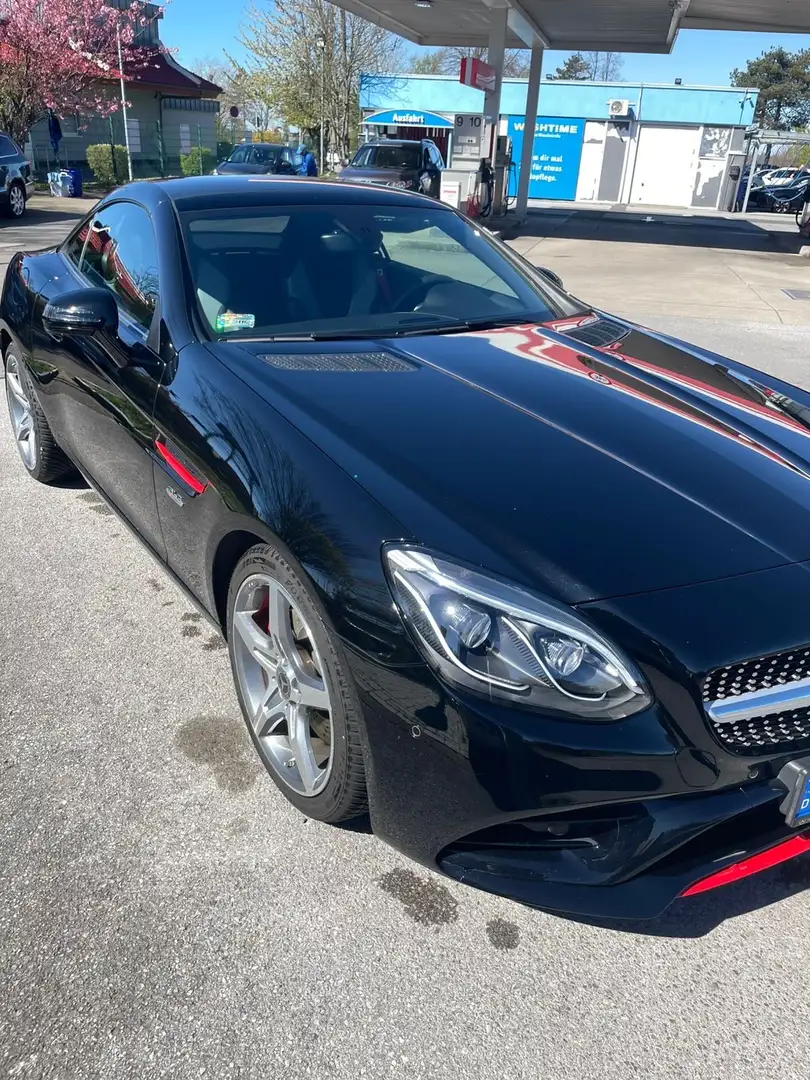 Mercedes-Benz SLC 180 9G-TRONIC RedArt Edition - 1