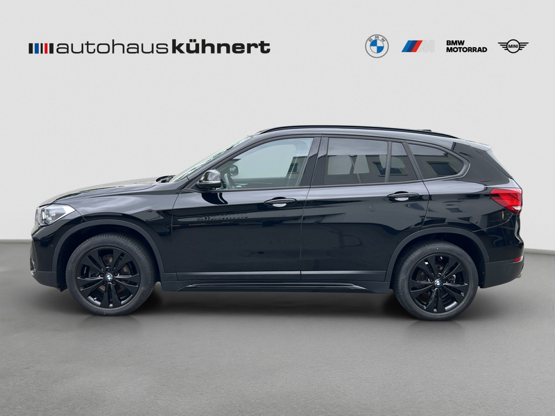 BMW X1 sDrive18d Aut. Sport Line LED ParkA. SpurA. — photo 3