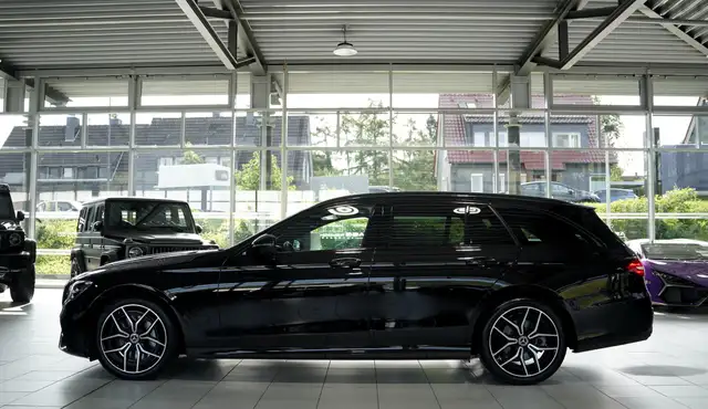 Mercedes-Benz E-Class view 10
