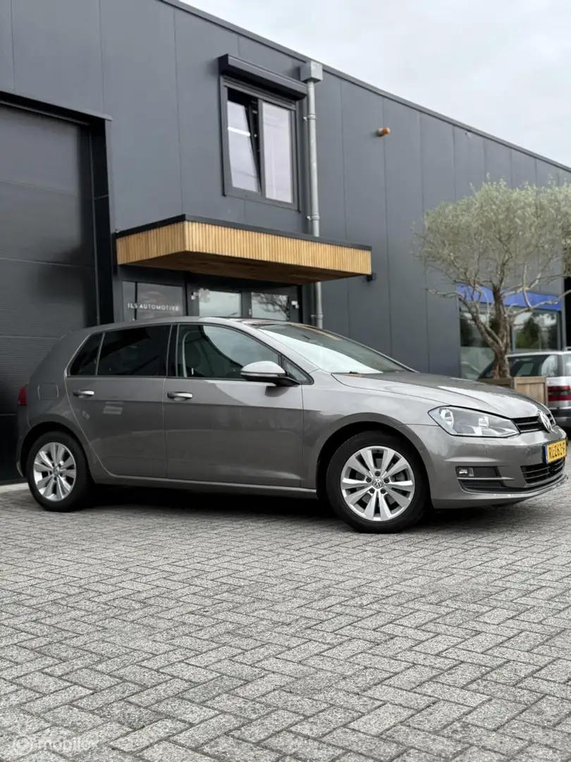 Volkswagen Golf 1.4 TSI 2015 – Automaat en comfortabel Gris - 2