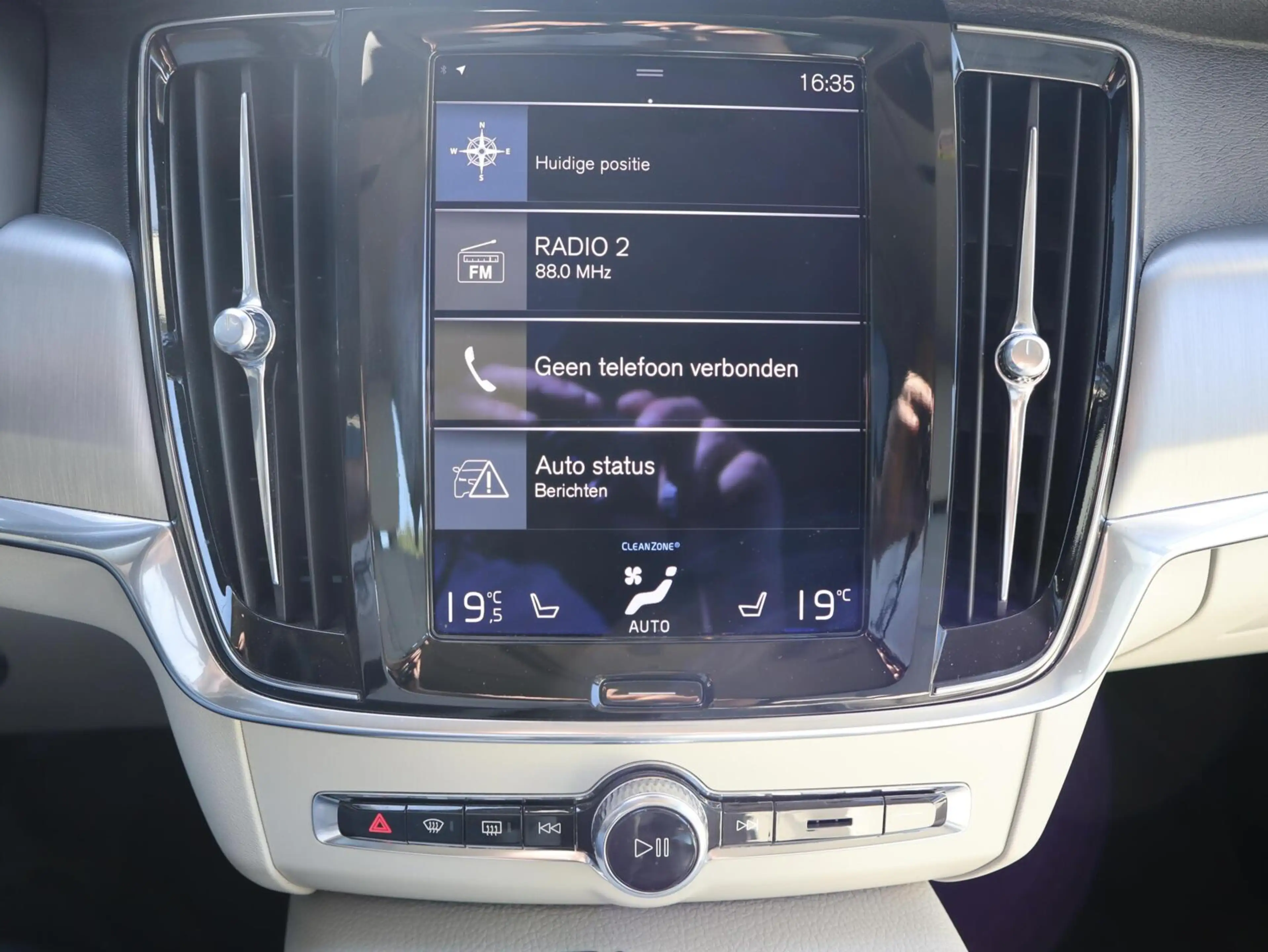Volvo V90 2.0 T5 Momentum, Crème lederen bekleding — photo 11