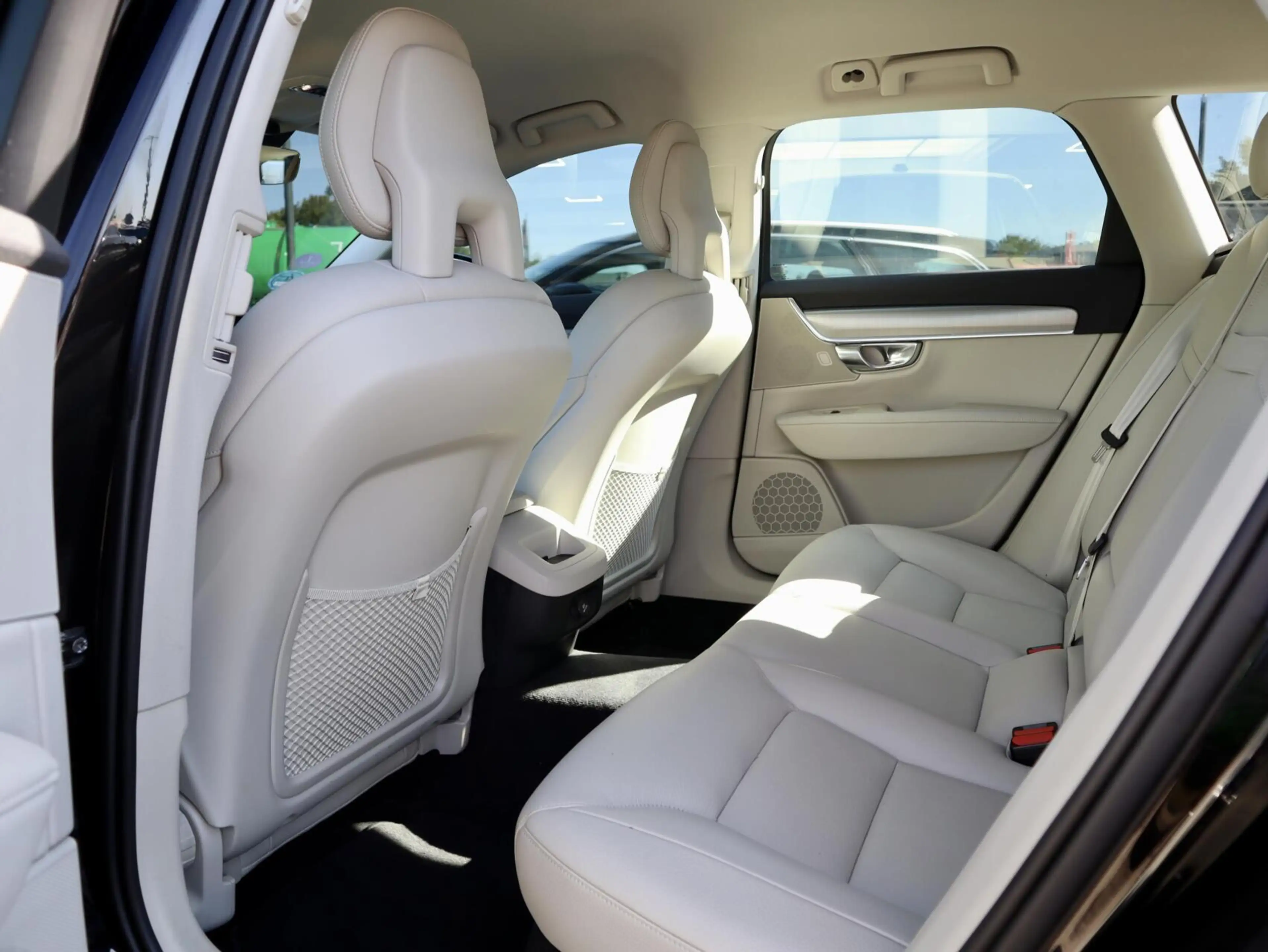 Volvo V90 2.0 T5 Momentum, Crème lederen bekleding — photo 12