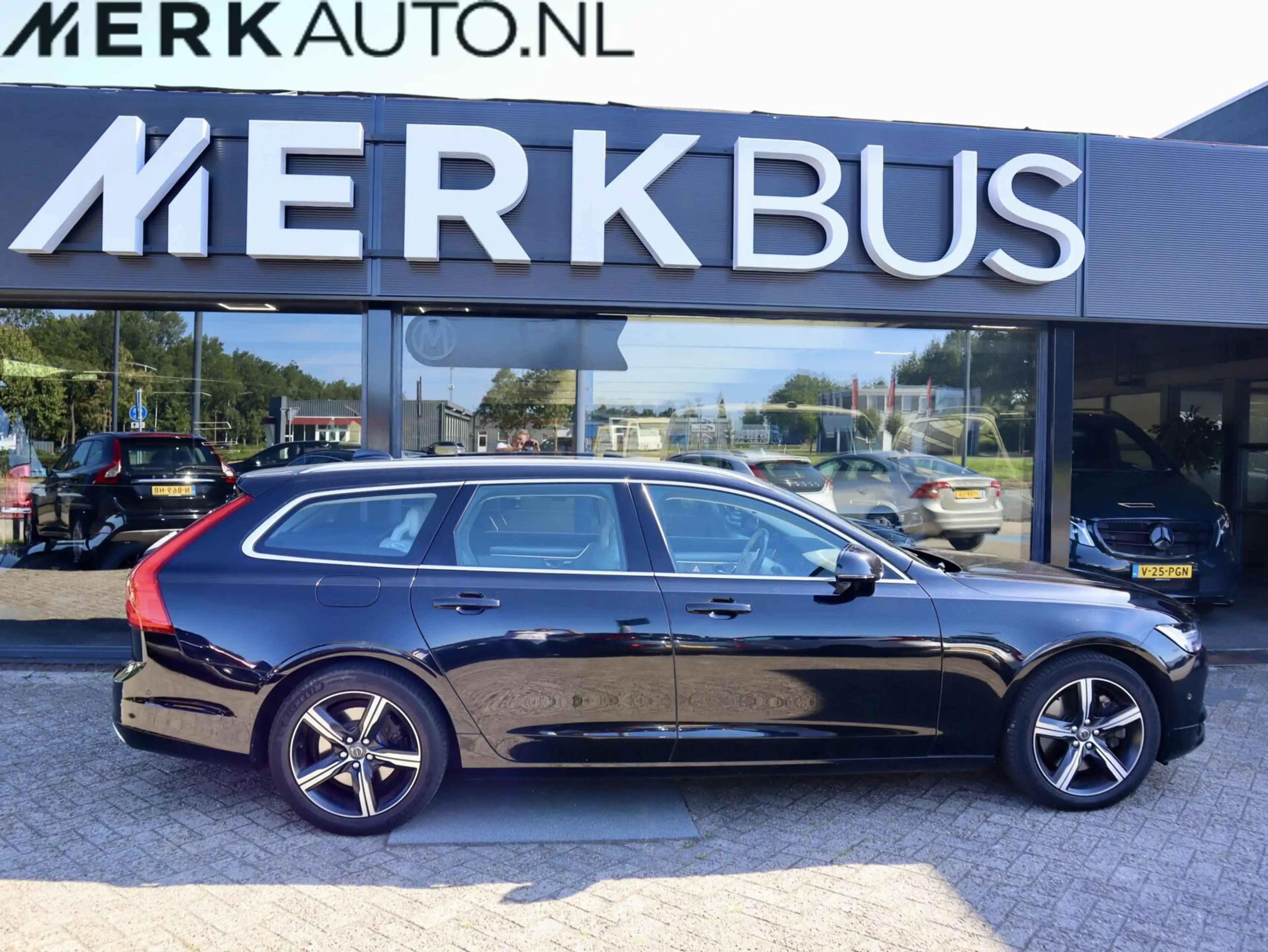 Volvo V90 2.0 T5 Momentum, Crème lederen bekleding — photo 6