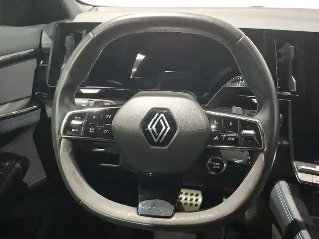 Renault Austral view 7