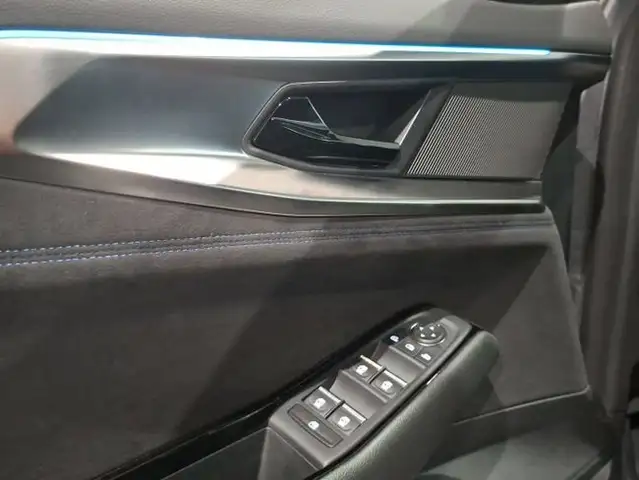 Renault Austral view 12