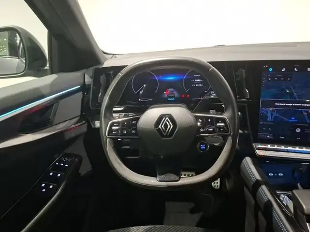 Renault Austral view 5