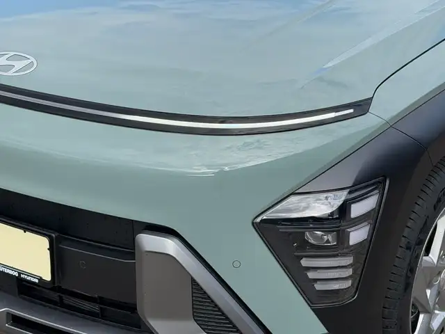 Hyundai Kona view 3