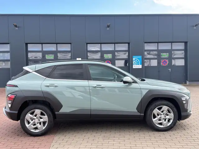 Hyundai Kona view 9