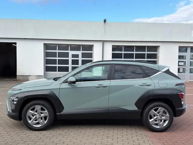 Hyundai Kona view 4