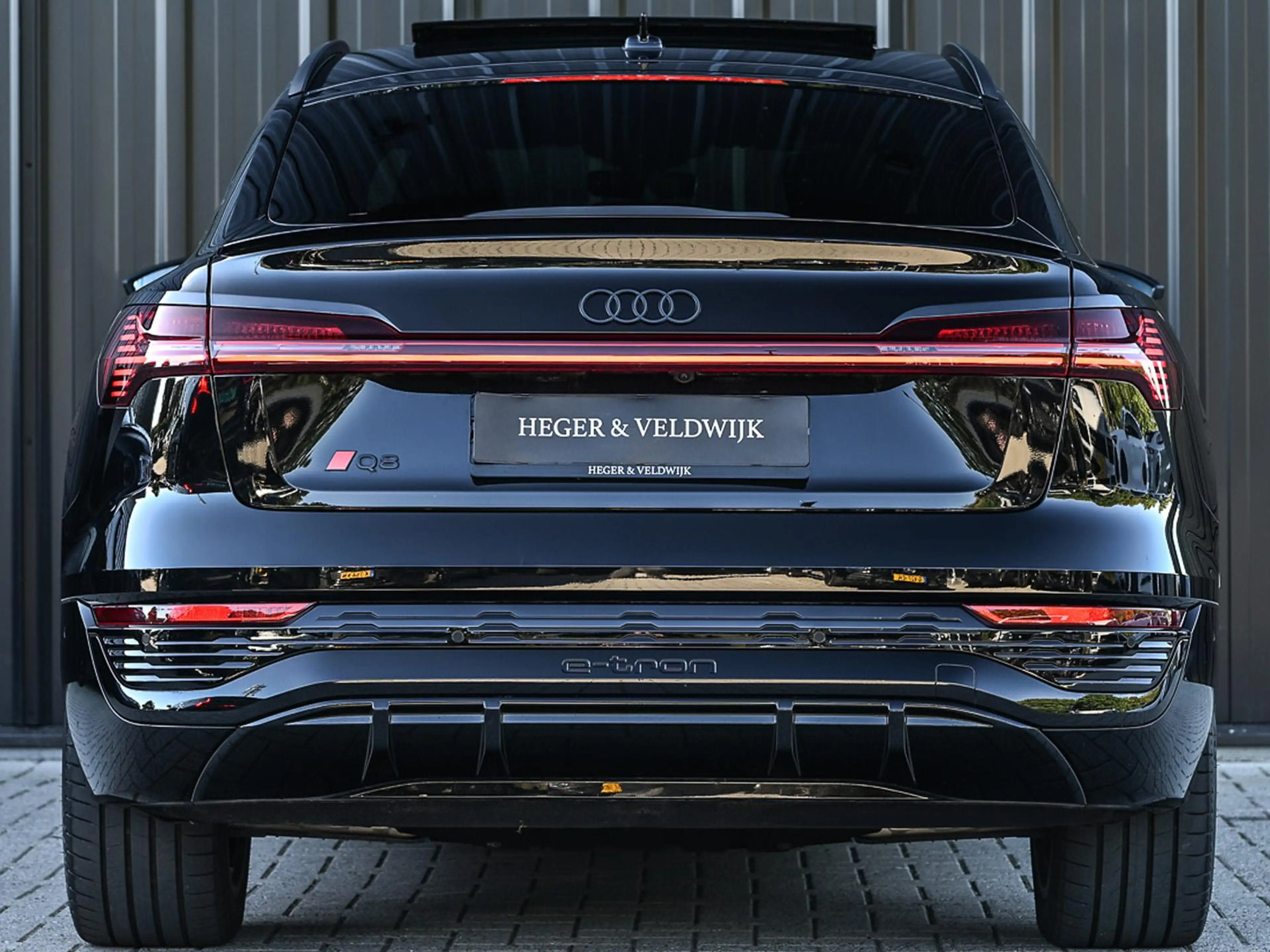Audi Q8 e-tron Sportback 55 quattro S Edition 115 kWh 408pk | Pan — photo 20