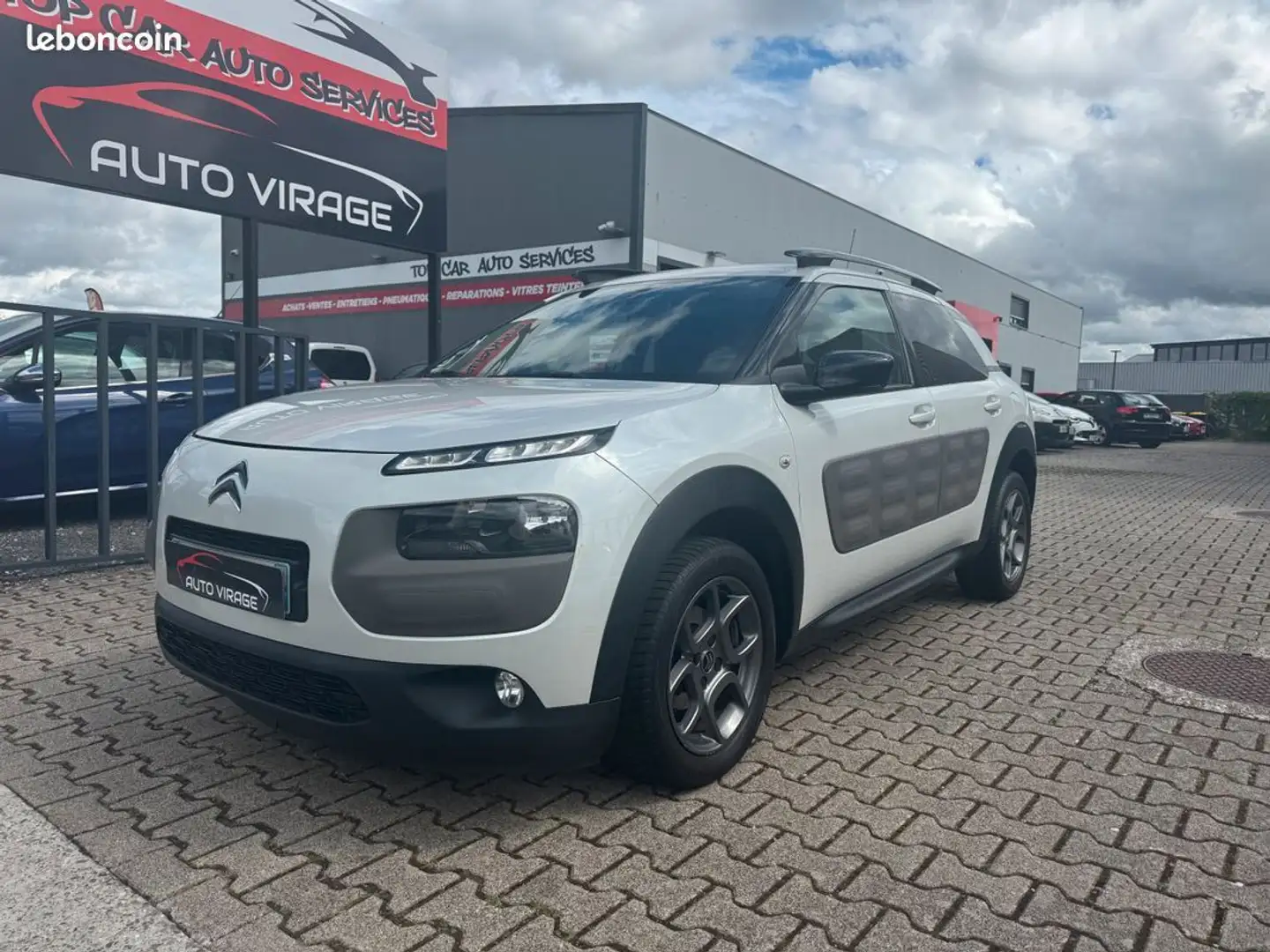Citroen C4 Cactus 1,2 82ch Shine 149900 KMS Blanc - 2