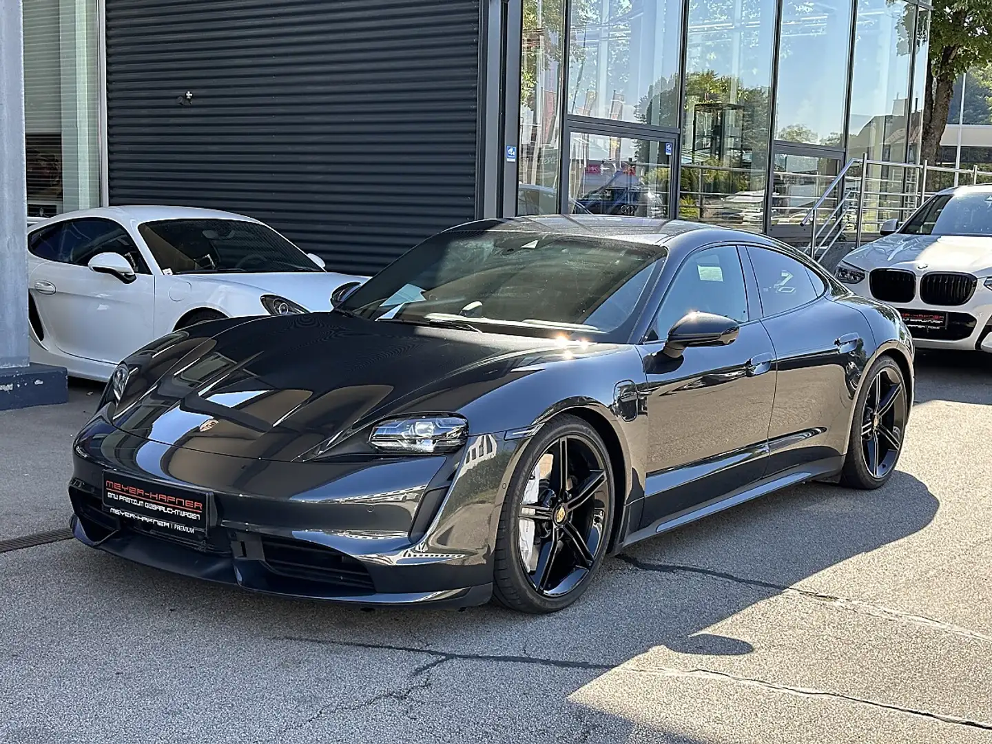 Porsche Taycan Turbo / APPROVED / Pano / SZL / Sport Chrono / ... Grau - 1