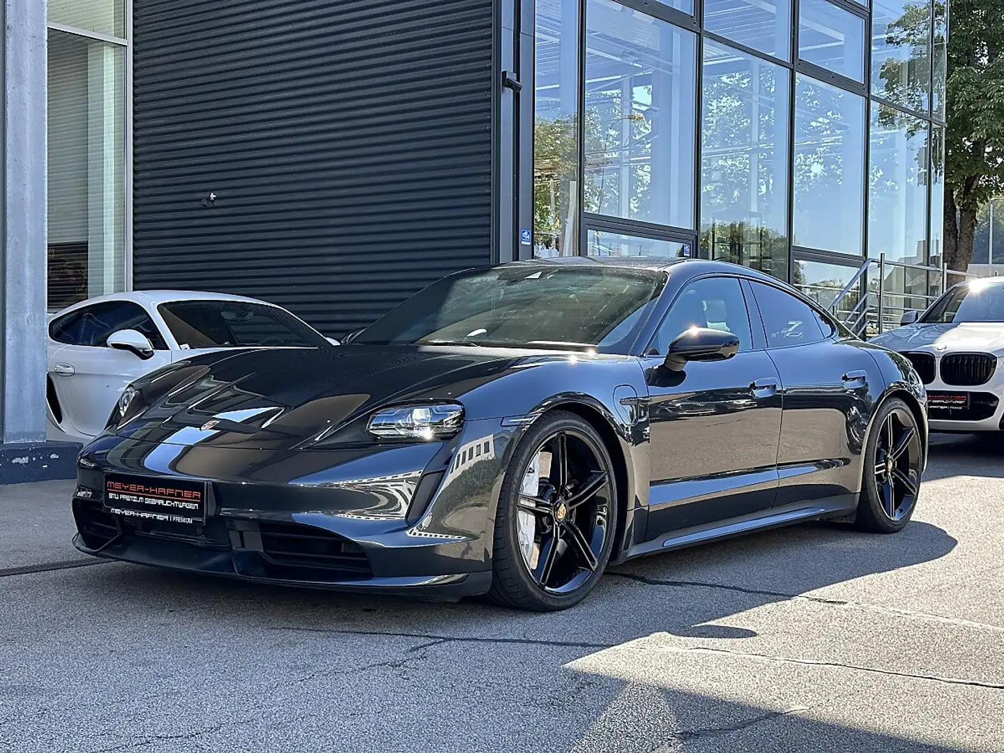 Porsche Taycan Turbo / APPROVED / Pano / SZL / Sport Chrono / ... Grau - 2
