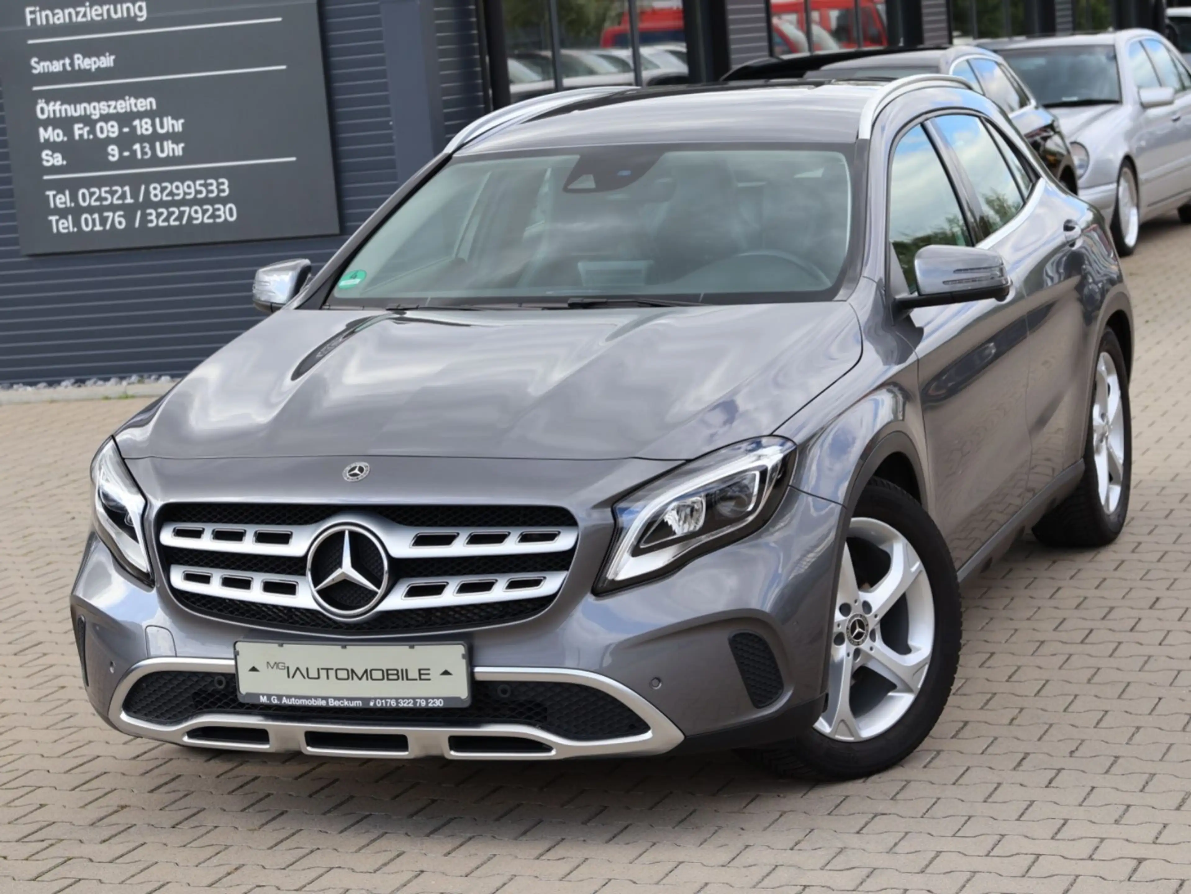 Mercedes-Benz GLA 200 Urban - ERST 21.900 KM   KAMERA   LED